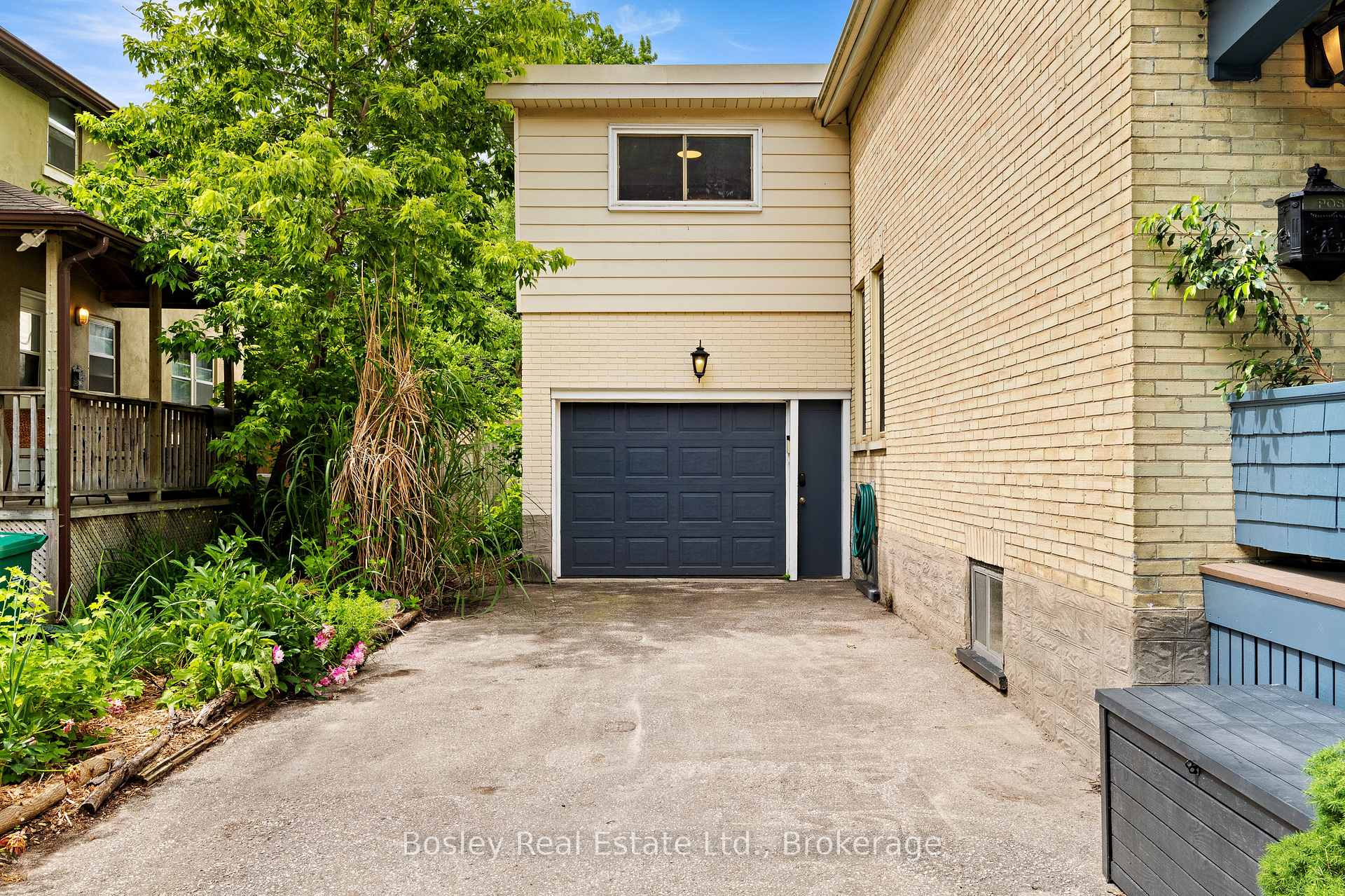 Photo 3 of 29 St Leger Street, Kitchener — HOMEH