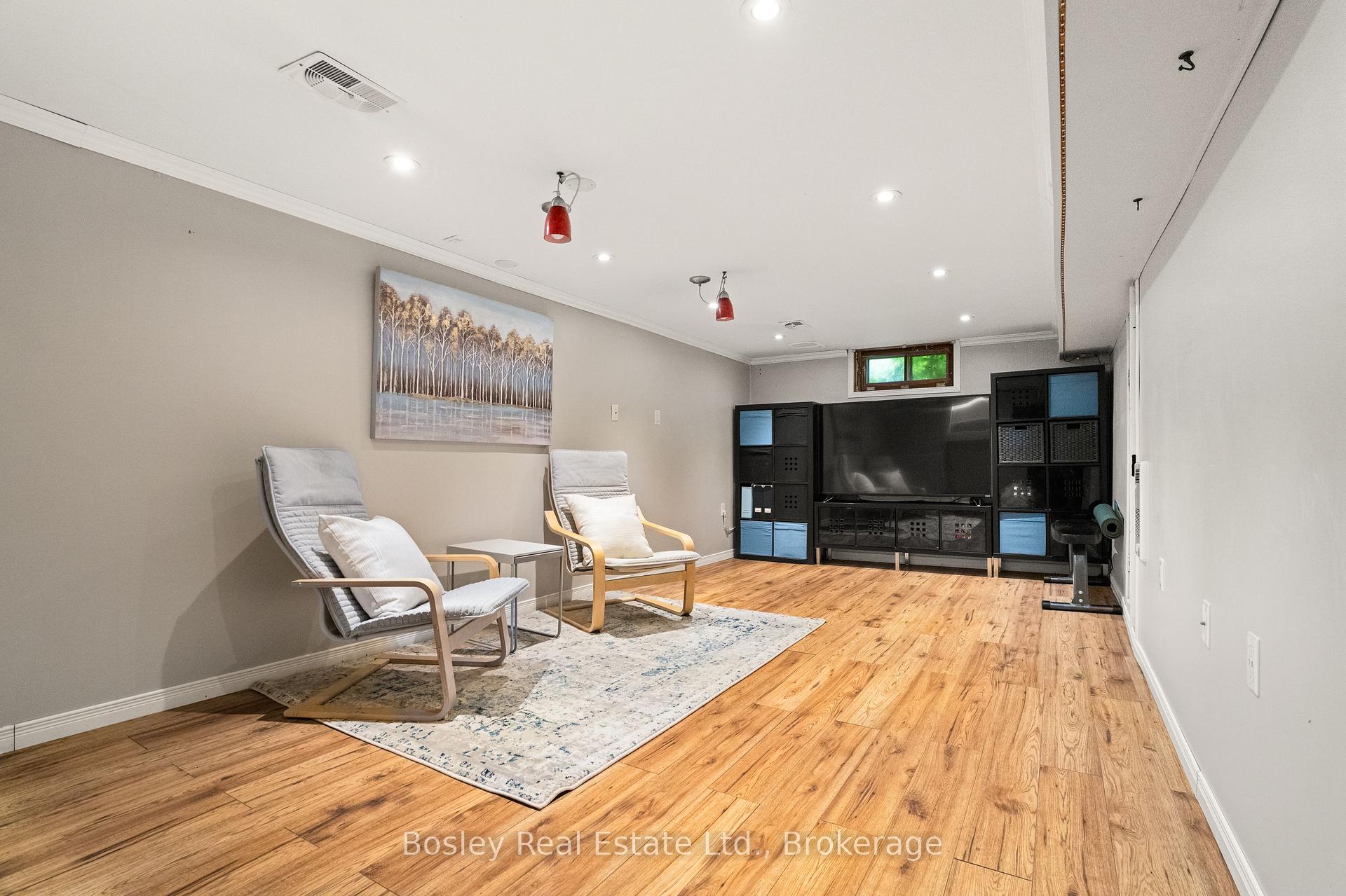 Photo 33 of 29 St Leger Street, Kitchener — HOMEH