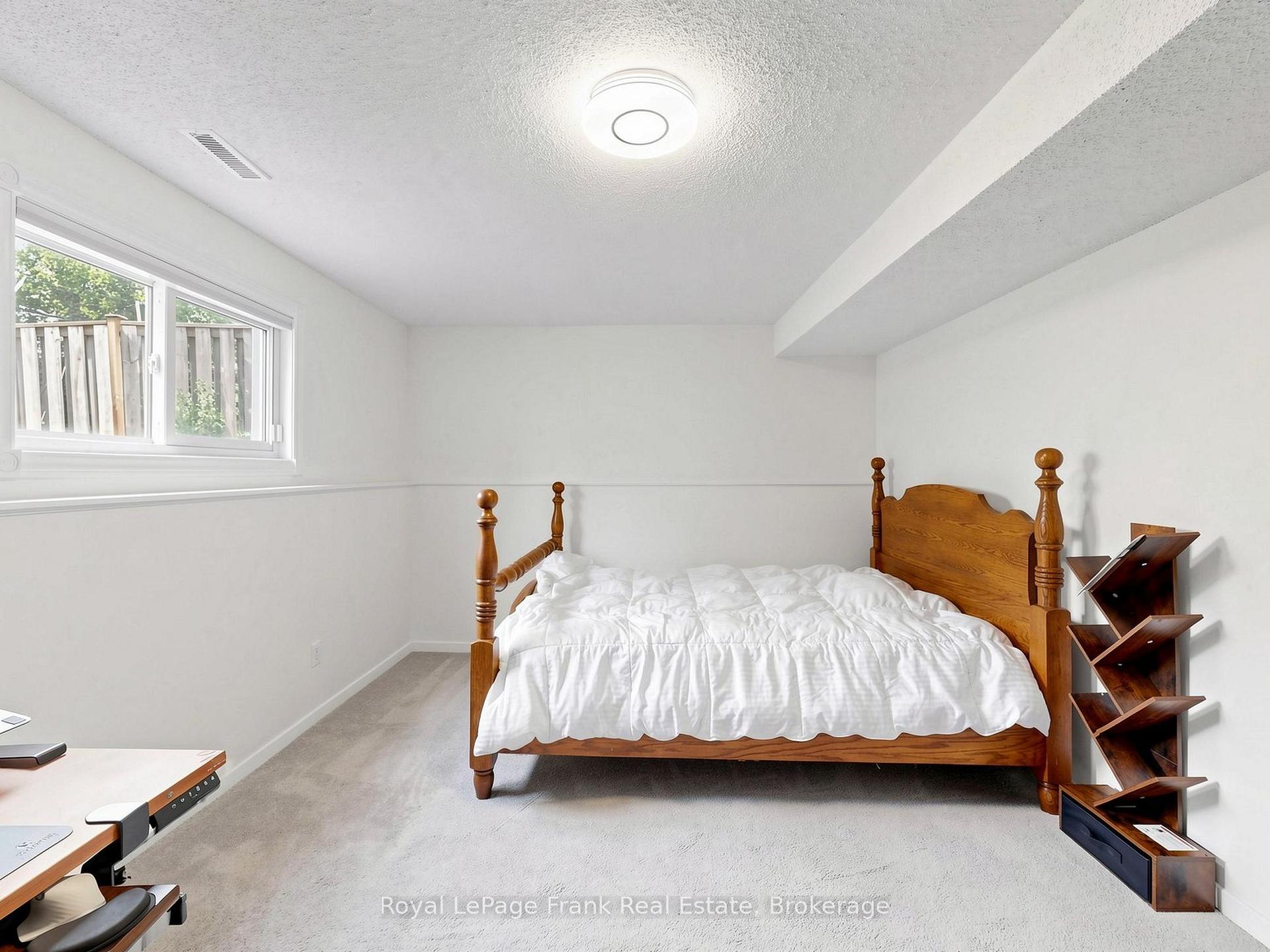 Photo 20 of 20 Strathallan Drive, Clarington, Courtice — HOMEH