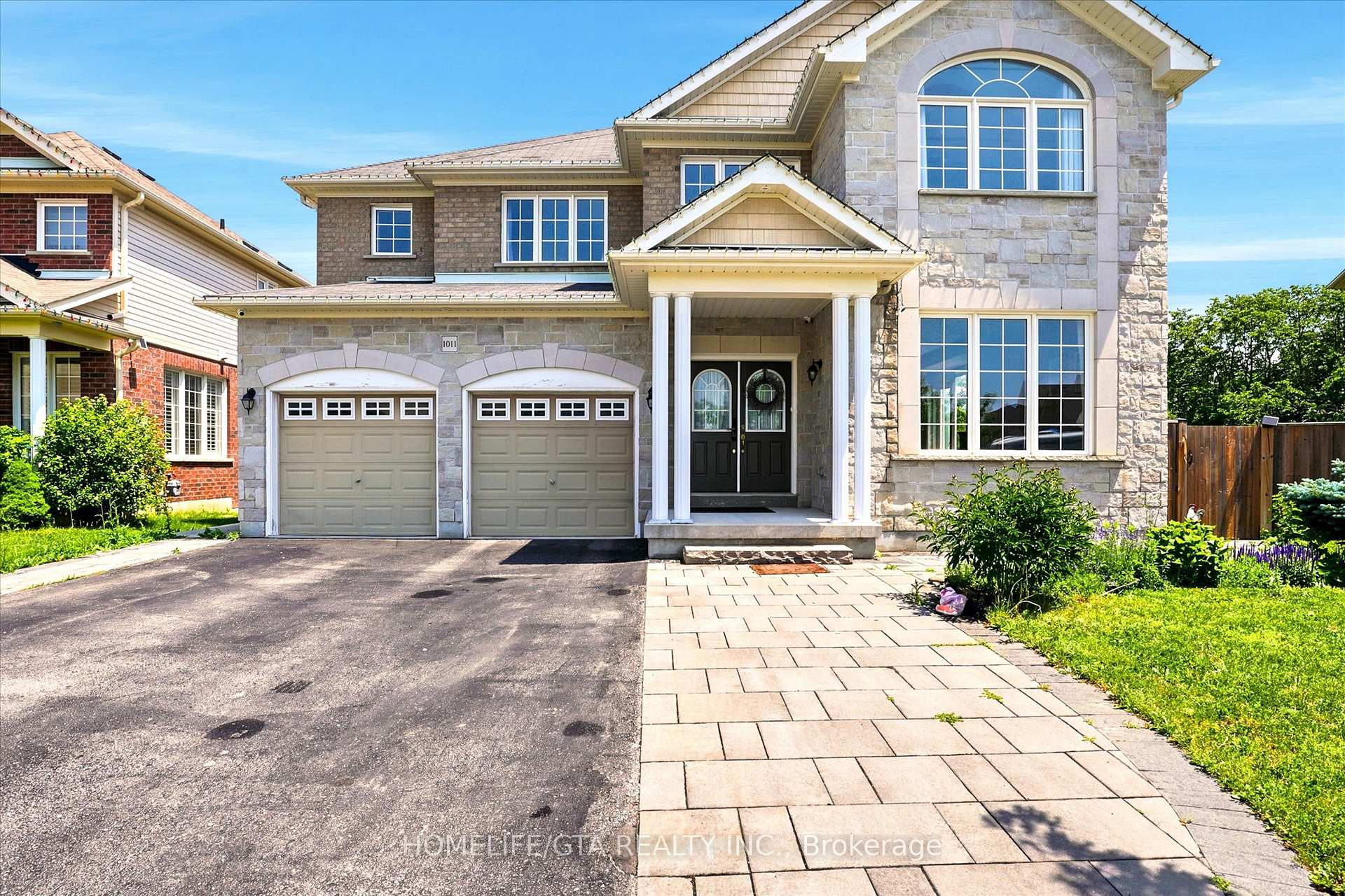 Photo 1 of 1011 Hinterland Court, Oshawa, Pinecrest — HOMEH