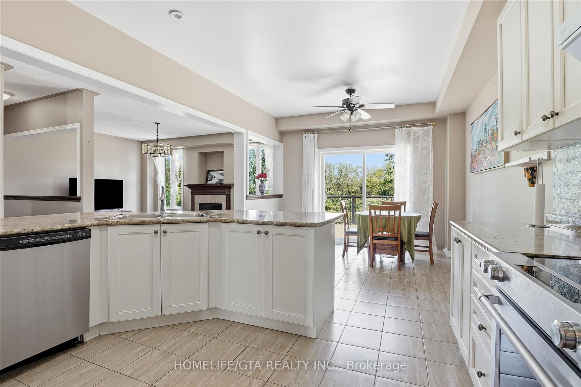 Photo 14 of 1011 Hinterland Court, Oshawa, Pinecrest — HOMEH