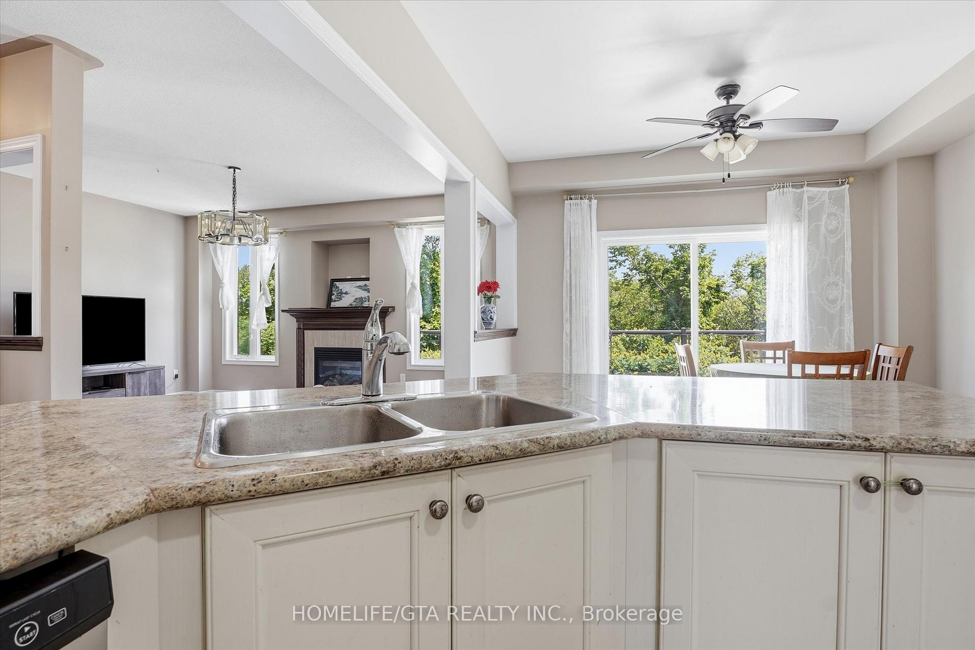 Photo 15 of 1011 Hinterland Court, Oshawa, Pinecrest — HOMEH