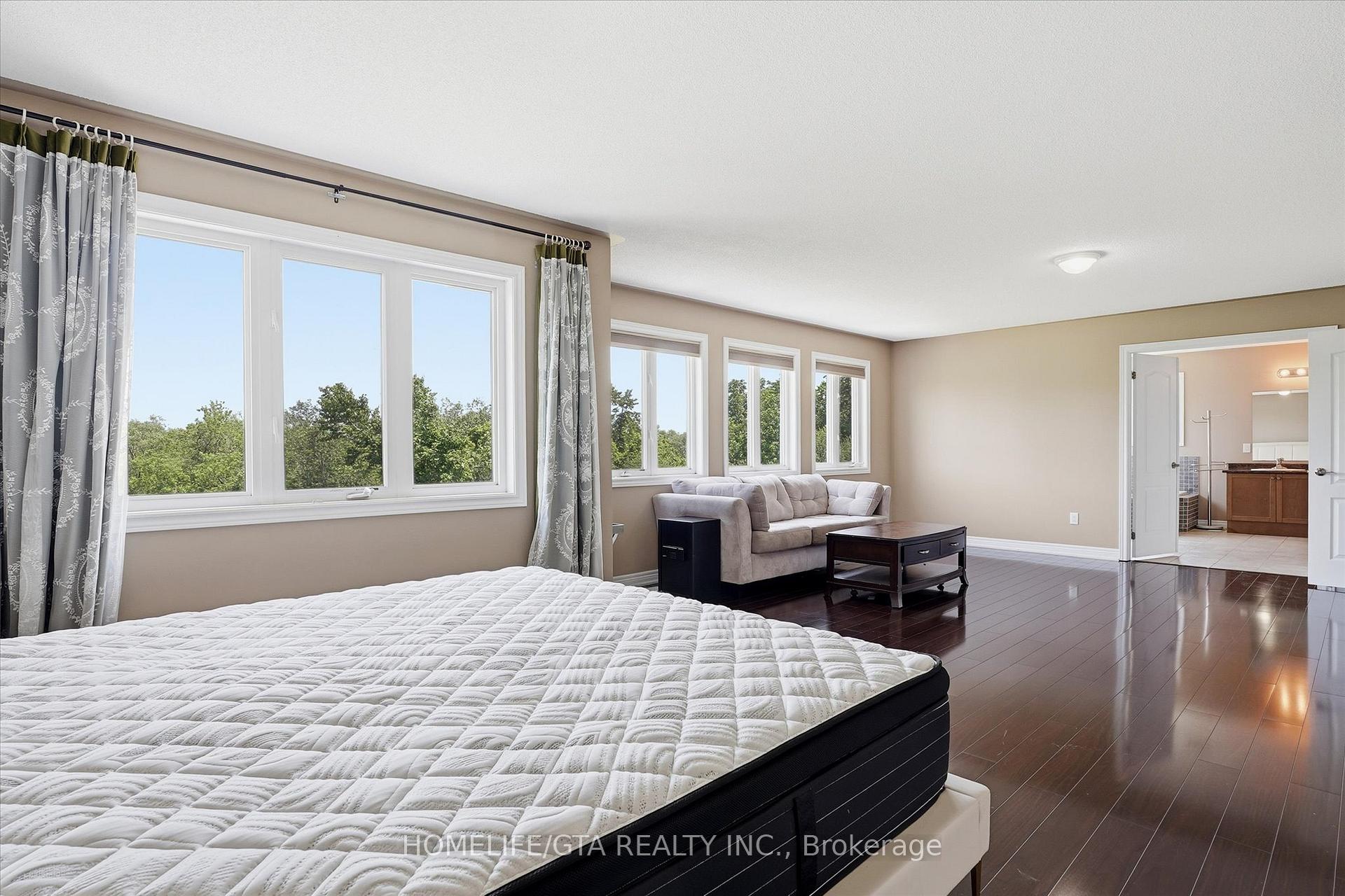 Photo 25 of 1011 Hinterland Court, Oshawa, Pinecrest — HOMEH
