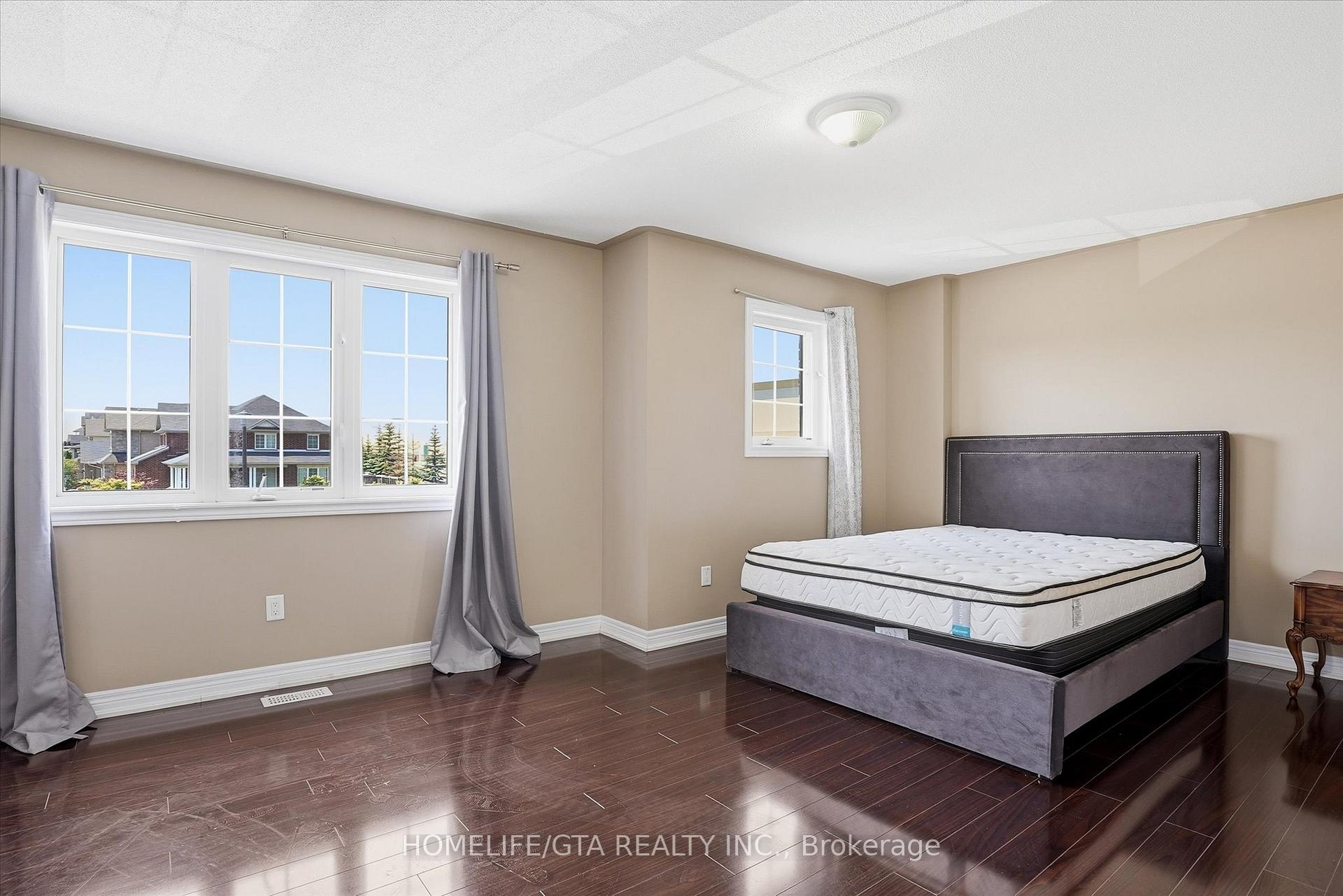 Photo 32 of 1011 Hinterland Court, Oshawa, Pinecrest — HOMEH