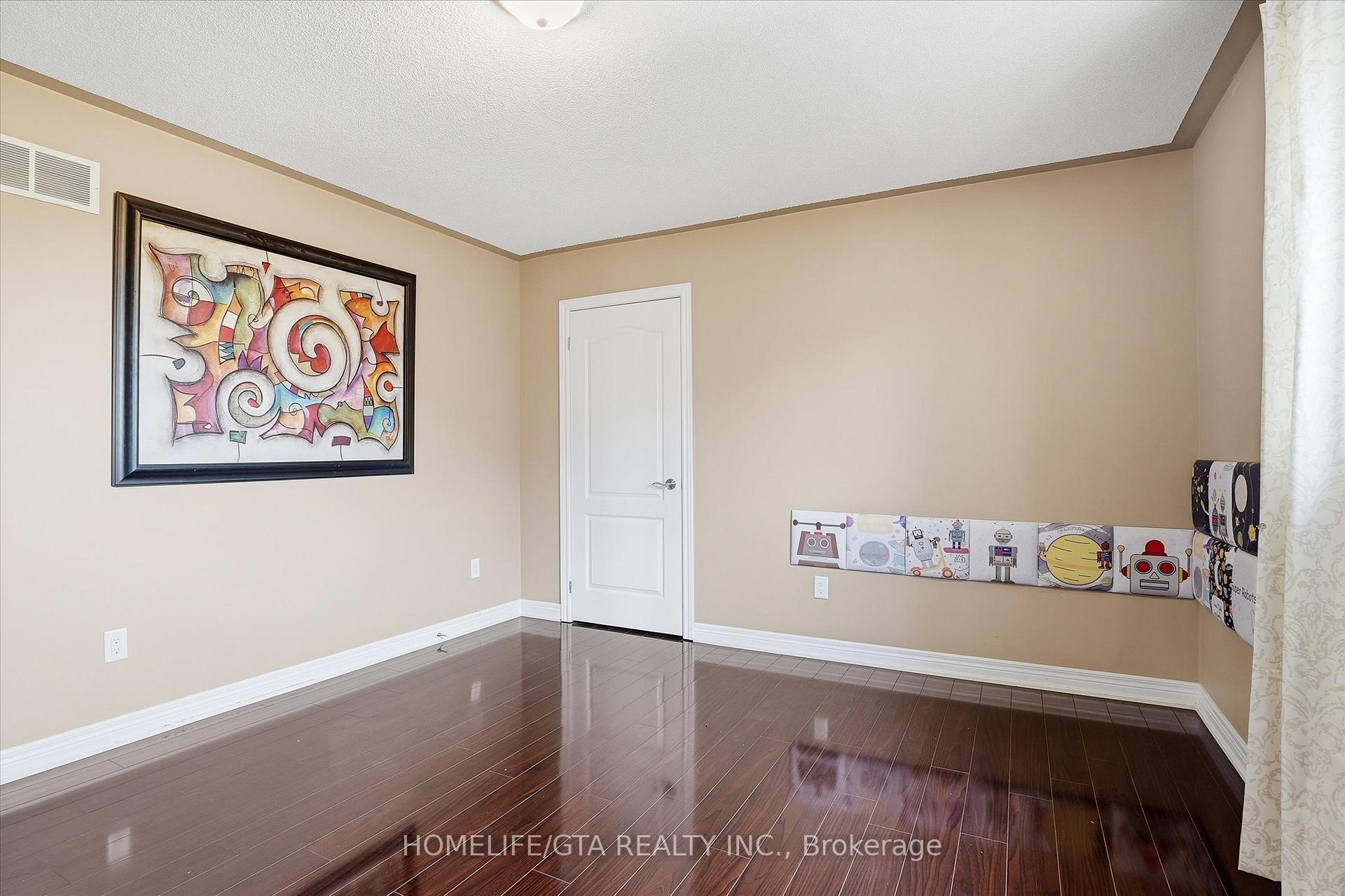 Photo 35 of 1011 Hinterland Court, Oshawa, Pinecrest — HOMEH