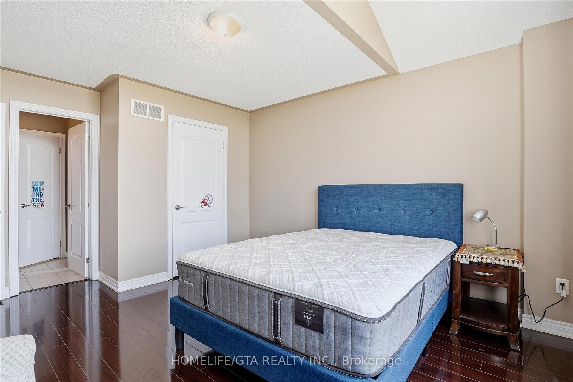 Photo 38 of 1011 Hinterland Court, Oshawa, Pinecrest — HOMEH