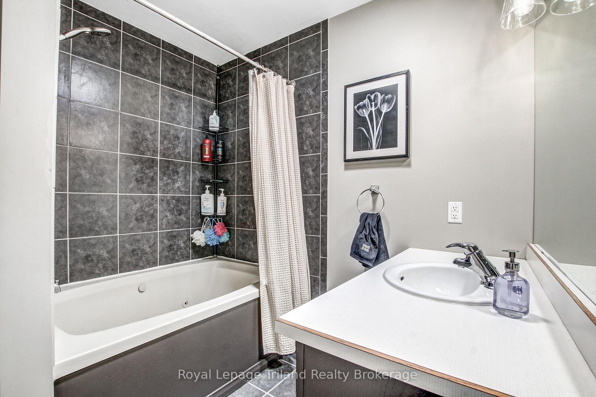 Photo 11 of 56525 Heritage Line, Bayham, Rural Bayham — HOMEH