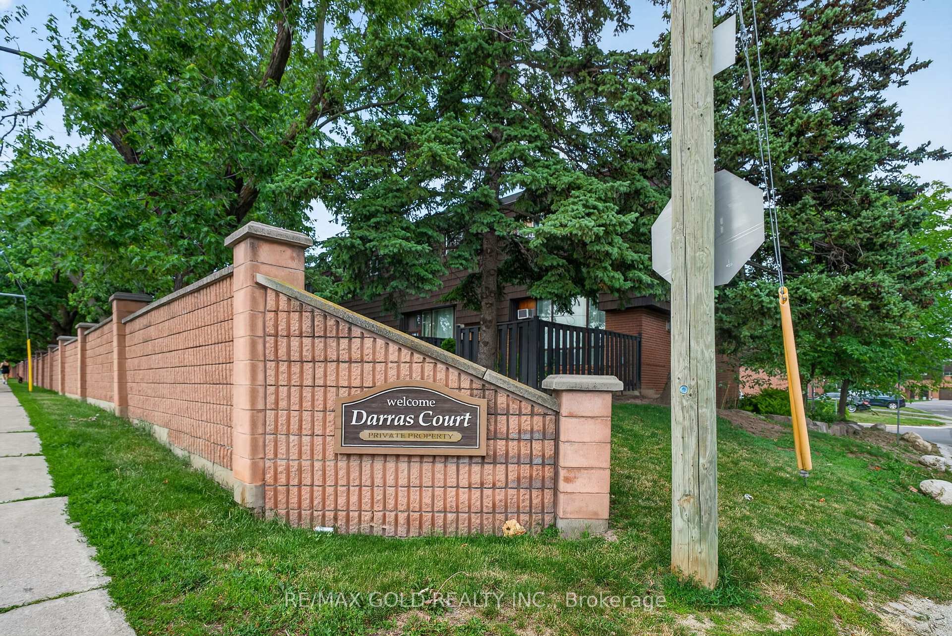 Photo 2 of Unit 5, 68 Darras Court, Brampton, Southgate — HOMEH