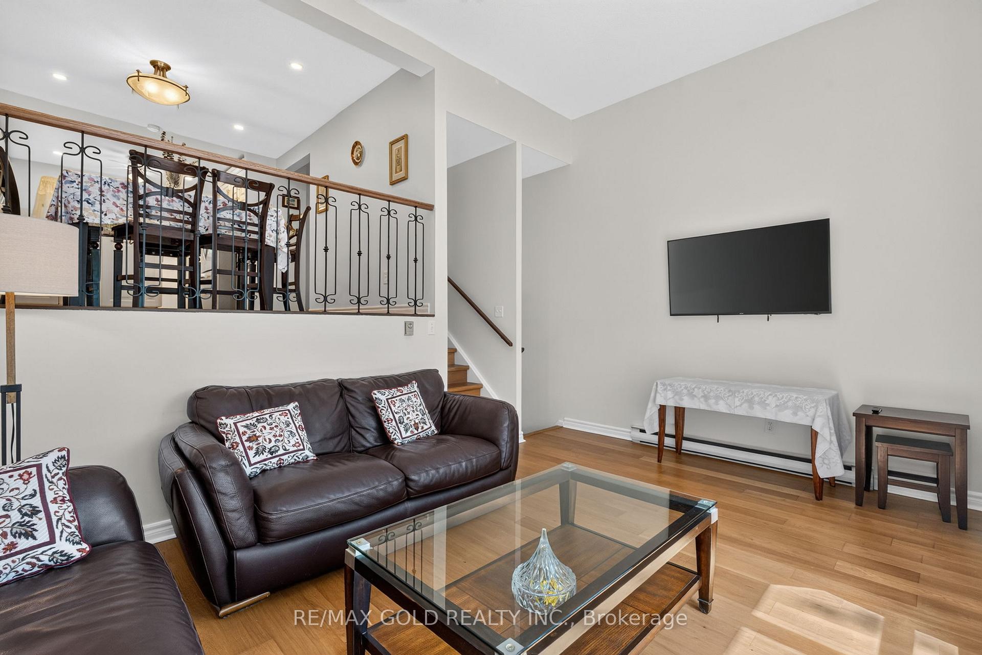 Photo 10 of Unit 5, 68 Darras Court, Brampton, Southgate — HOMEH