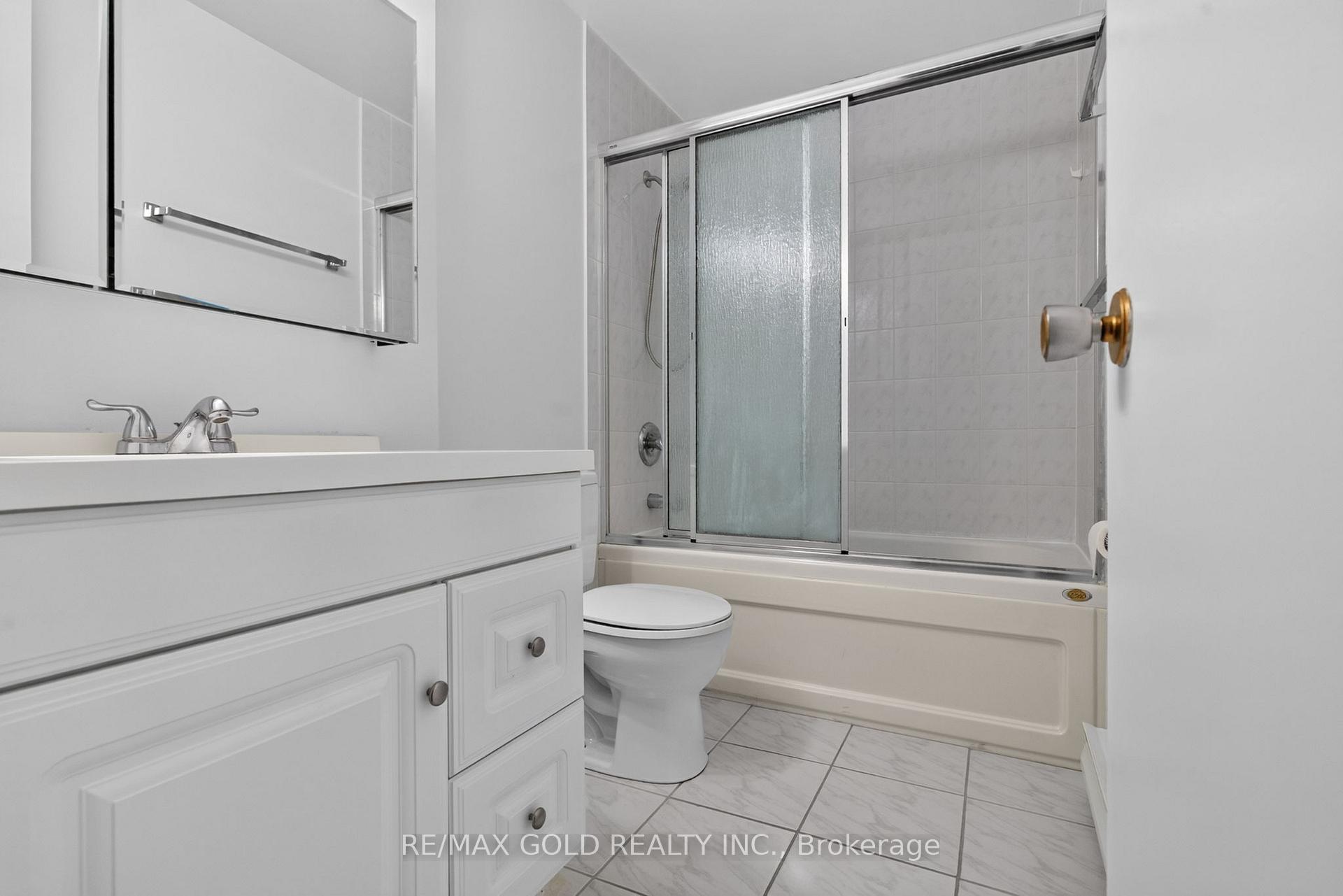 Photo 31 of Unit 5, 68 Darras Court, Brampton, Southgate — HOMEH