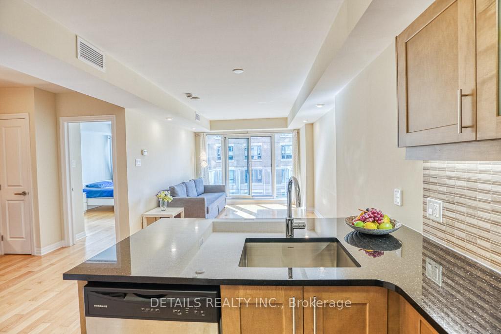 Photo 15 of Unit 704, 195 Besserer Street, Ottawa, Sandy Hill — HOMEH