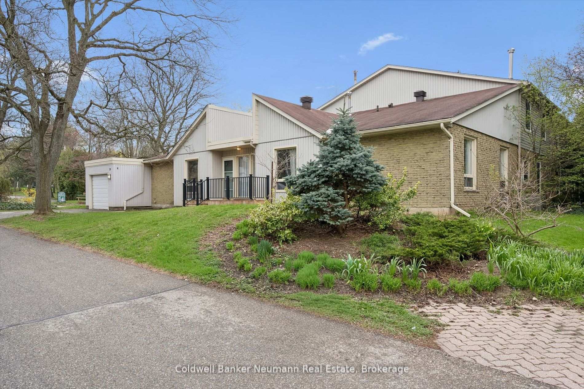Photo 2 of 59 Wilsonview Avenue, Guelph, Dovercliffe Park/Old University — HOMEH