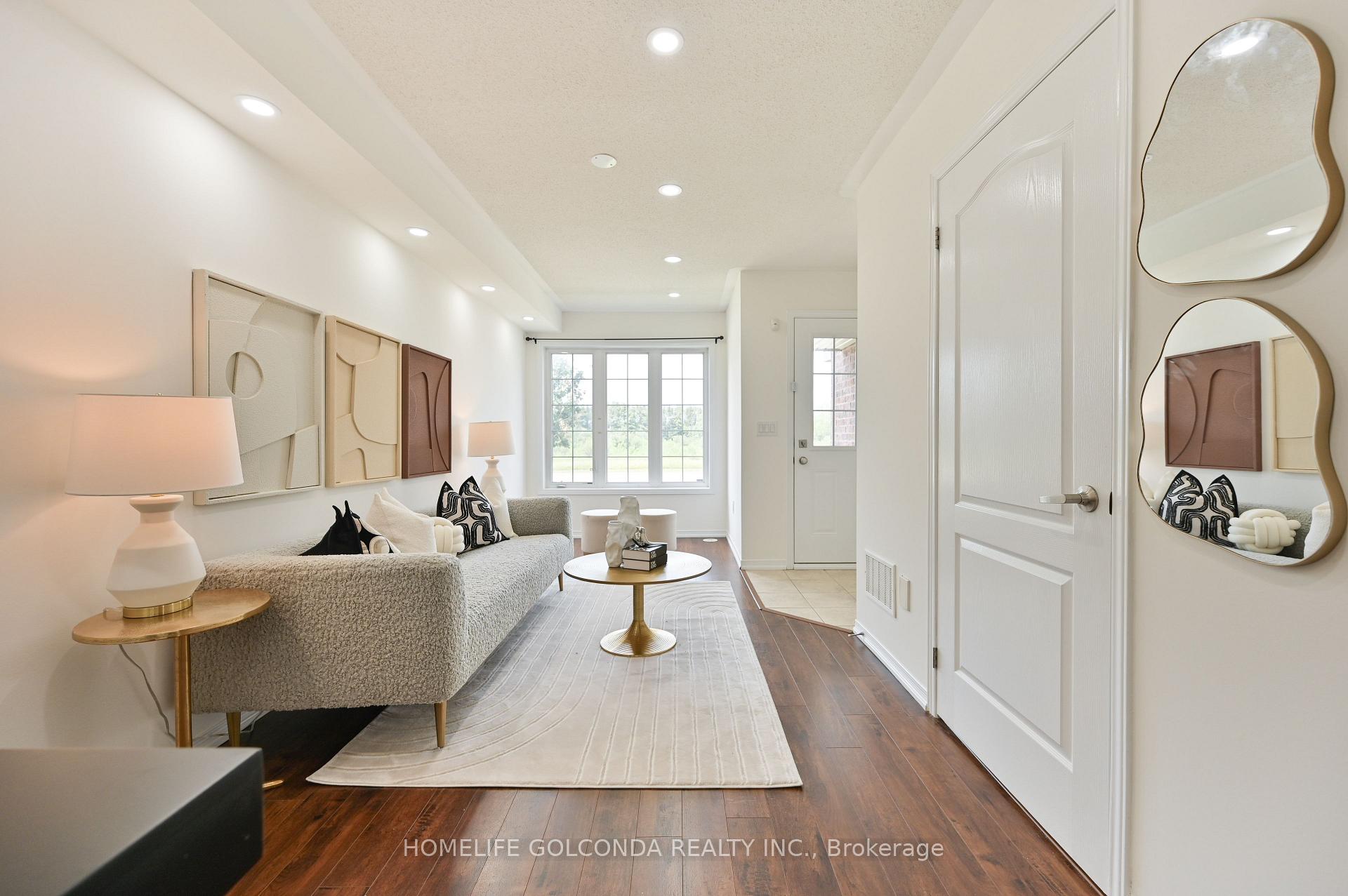 Photo 2 of 5277 Major Mackenzie Drive E, Markham, Berczy — HOMEH