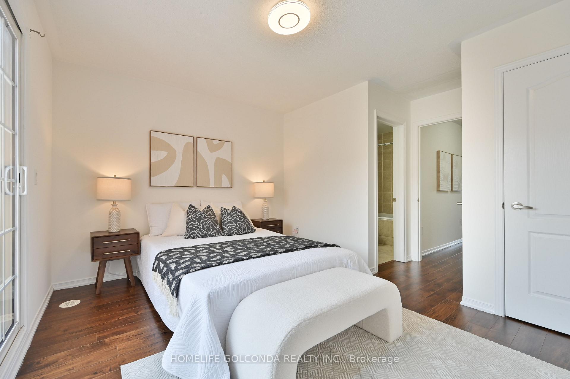 Photo 31 of 5277 Major Mackenzie Drive E, Markham, Berczy — HOMEH