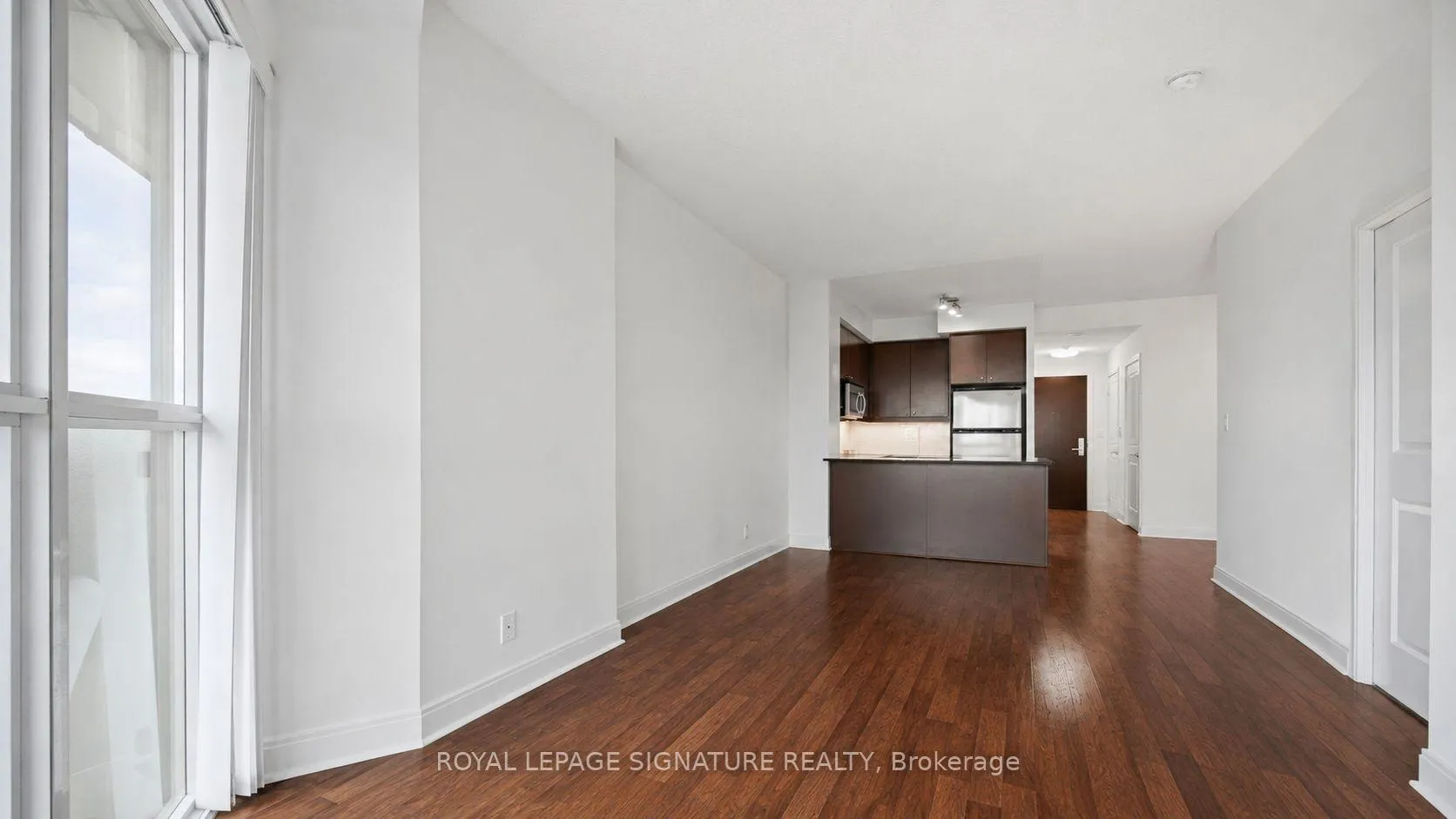 Photo 4 of Unit 2401, 50 Absolute Avenue, Mississauga, City Centre — HOMEH