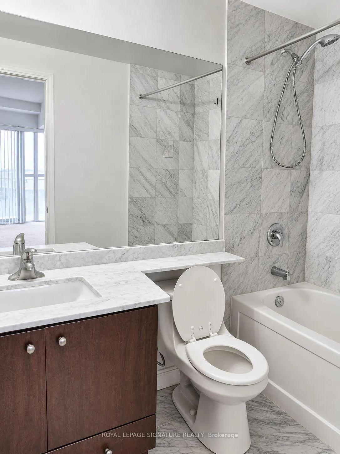 Photo 8 of Unit 2401, 50 Absolute Avenue, Mississauga, City Centre — HOMEH