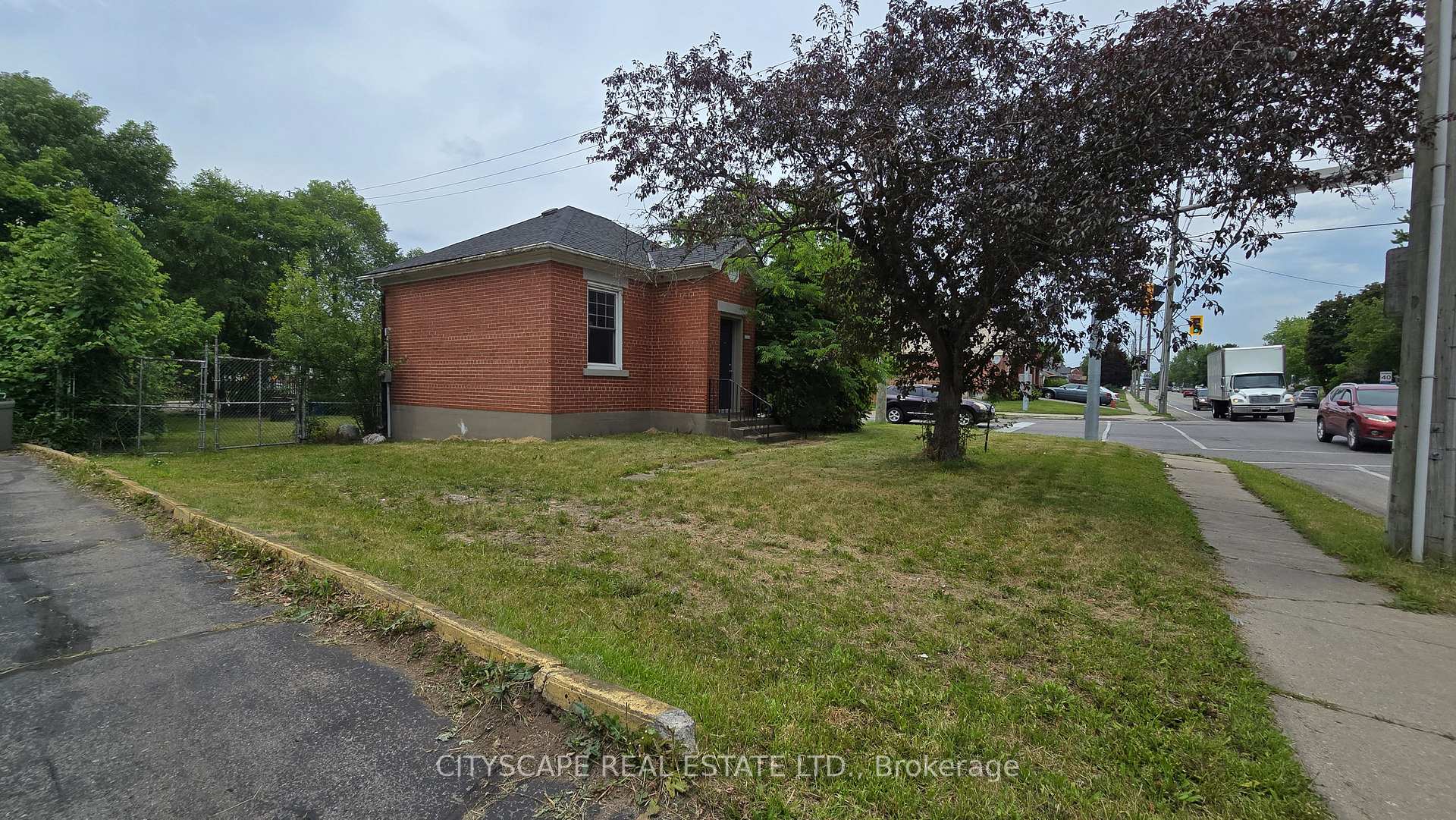 Photo 3 of 1504 Concession Road, Cambridge, Lang's Farm — HOMEH