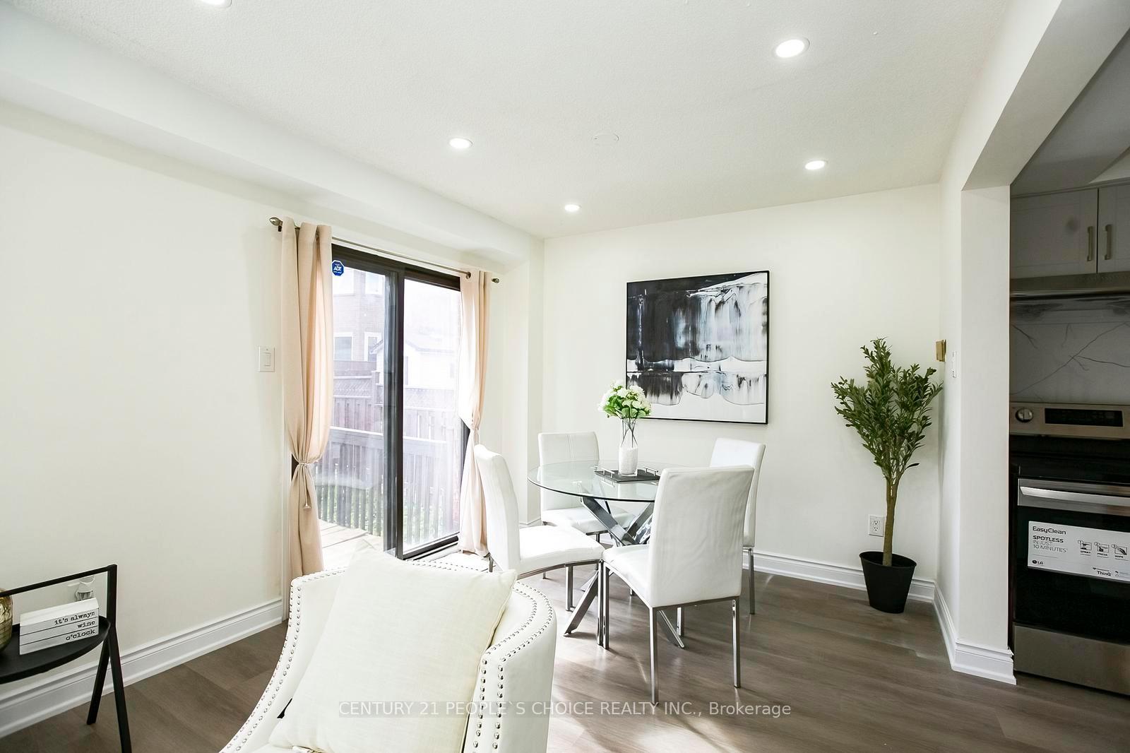 Photo 7 of 20 Letty Avenue, Brampton, Fletcher's West — HOMEH