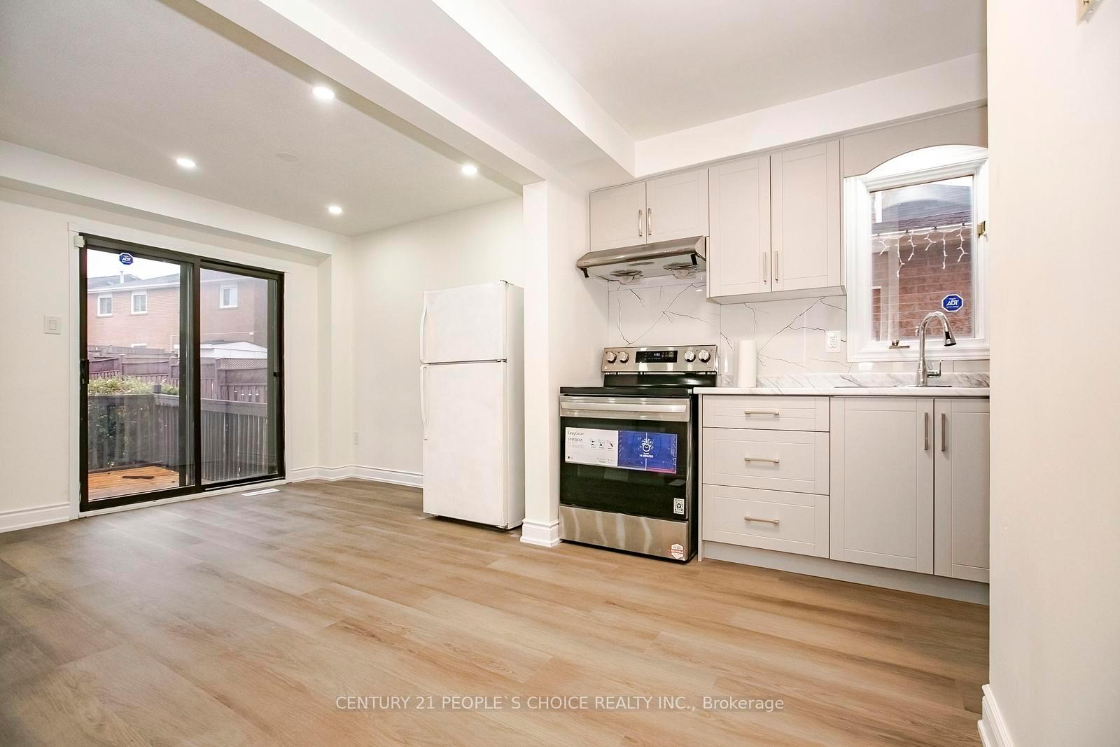 Photo 13 of 20 Letty Avenue, Brampton, Fletcher's West — HOMEH