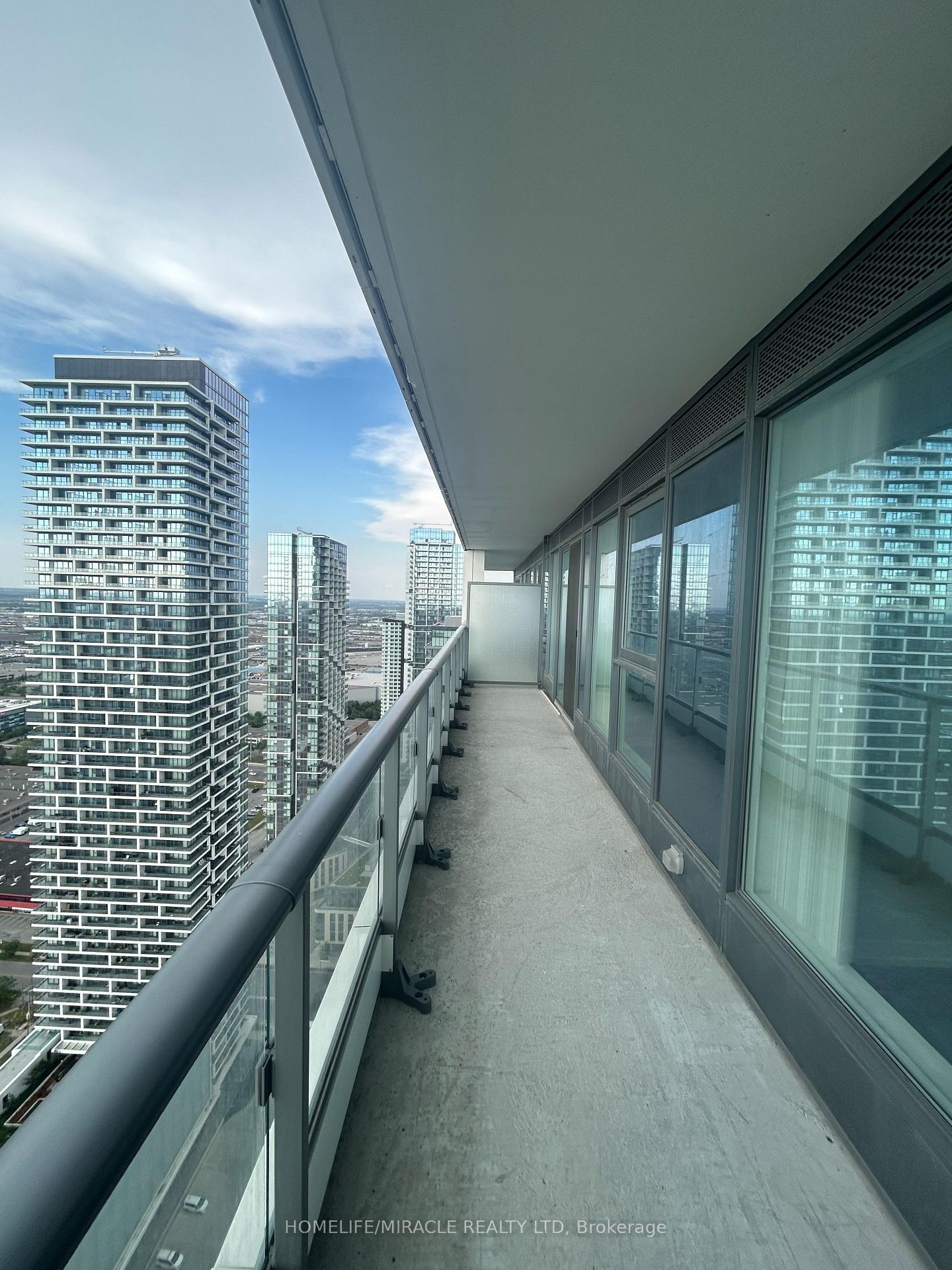 Photo 7 of Unit 4801, 5 Buttermill Avenue, Vaughan, Vaughan Corporate Centre — HOMEH