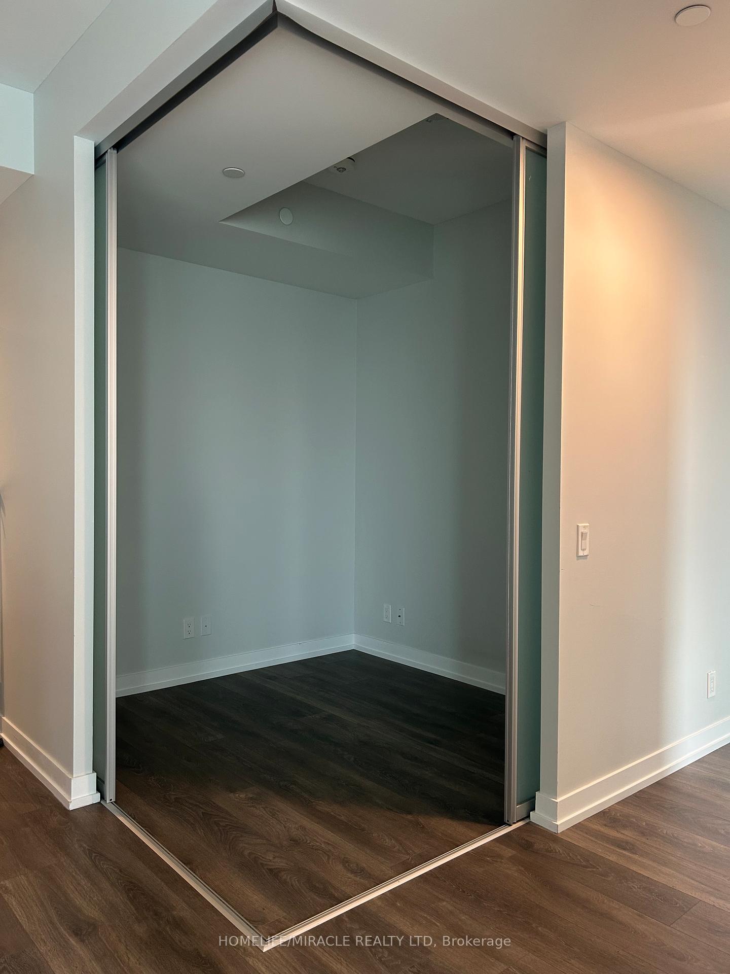 Photo 8 of Unit 4801, 5 Buttermill Avenue, Vaughan, Vaughan Corporate Centre — HOMEH