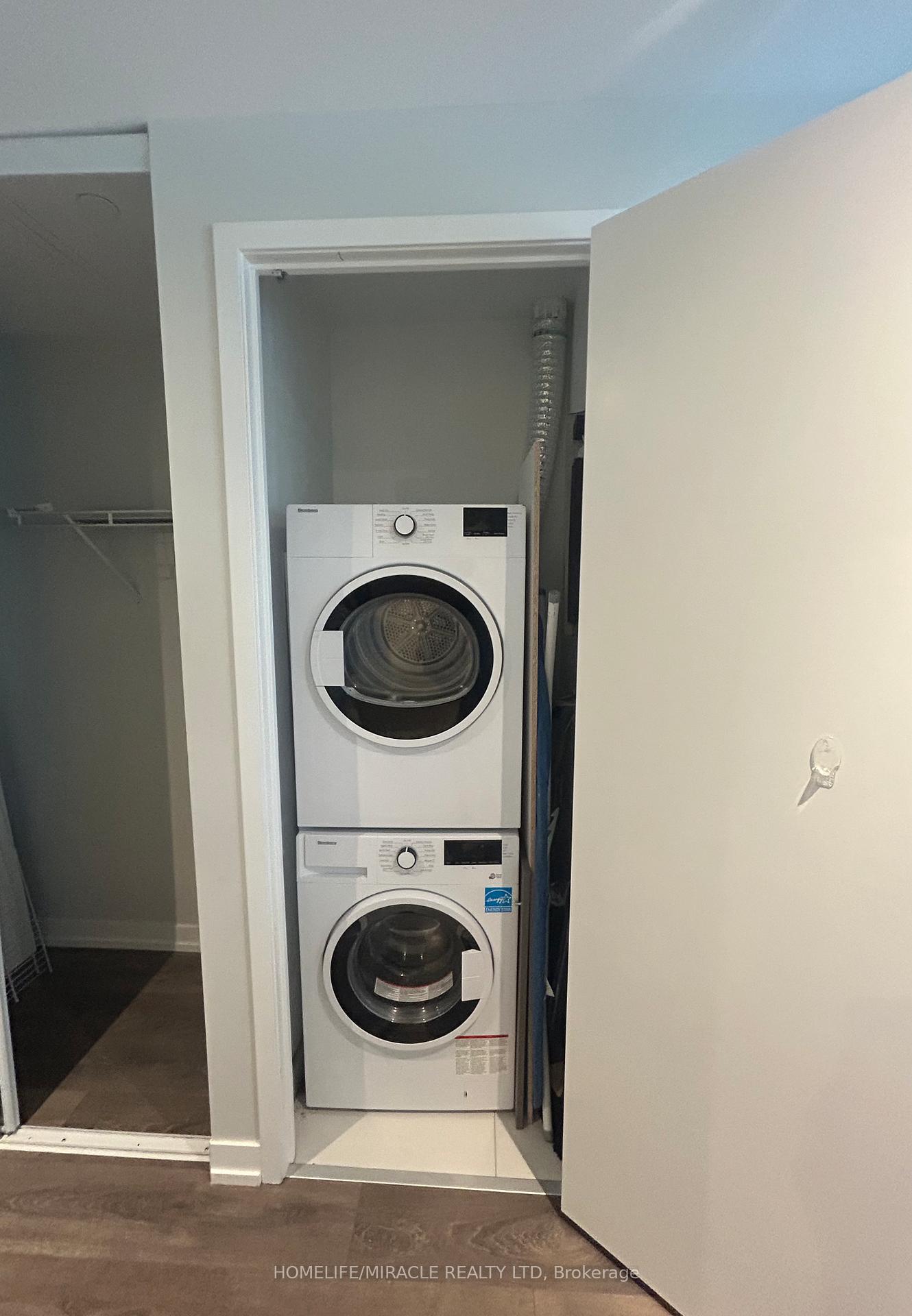 Photo 11 of Unit 4801, 5 Buttermill Avenue, Vaughan, Vaughan Corporate Centre — HOMEH