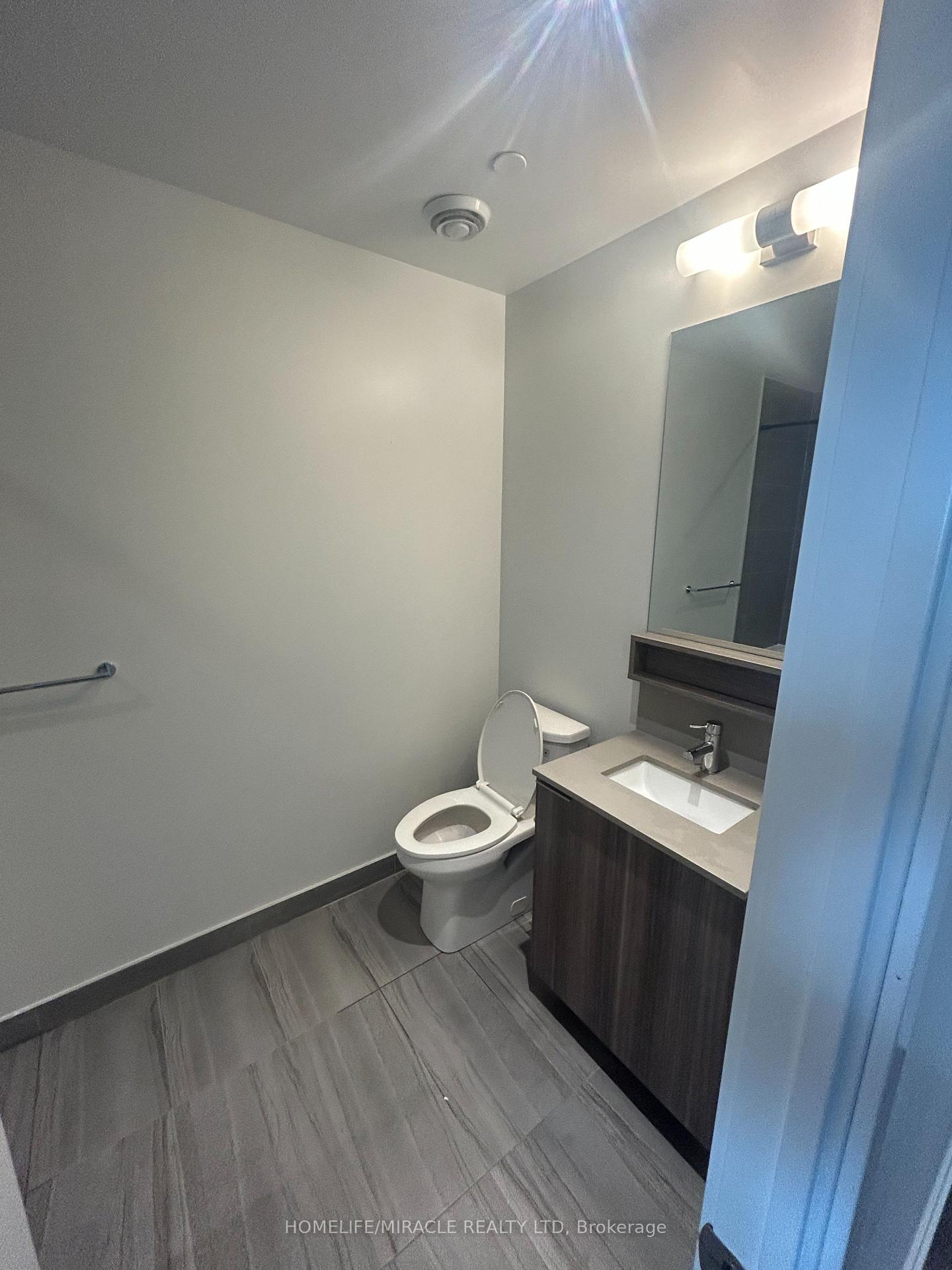 Photo 15 of Unit 4801, 5 Buttermill Avenue, Vaughan, Vaughan Corporate Centre — HOMEH
