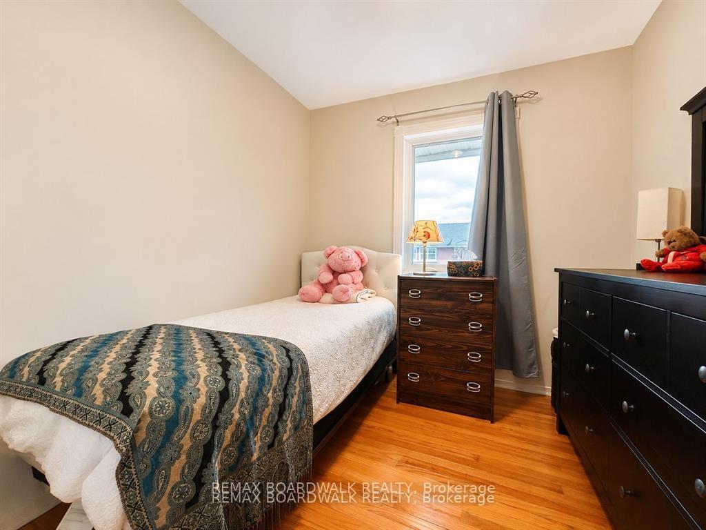 Photo 15 of 625 Clarke Avenue, Ottawa, Castle Heights/Rideau High — HOMEH