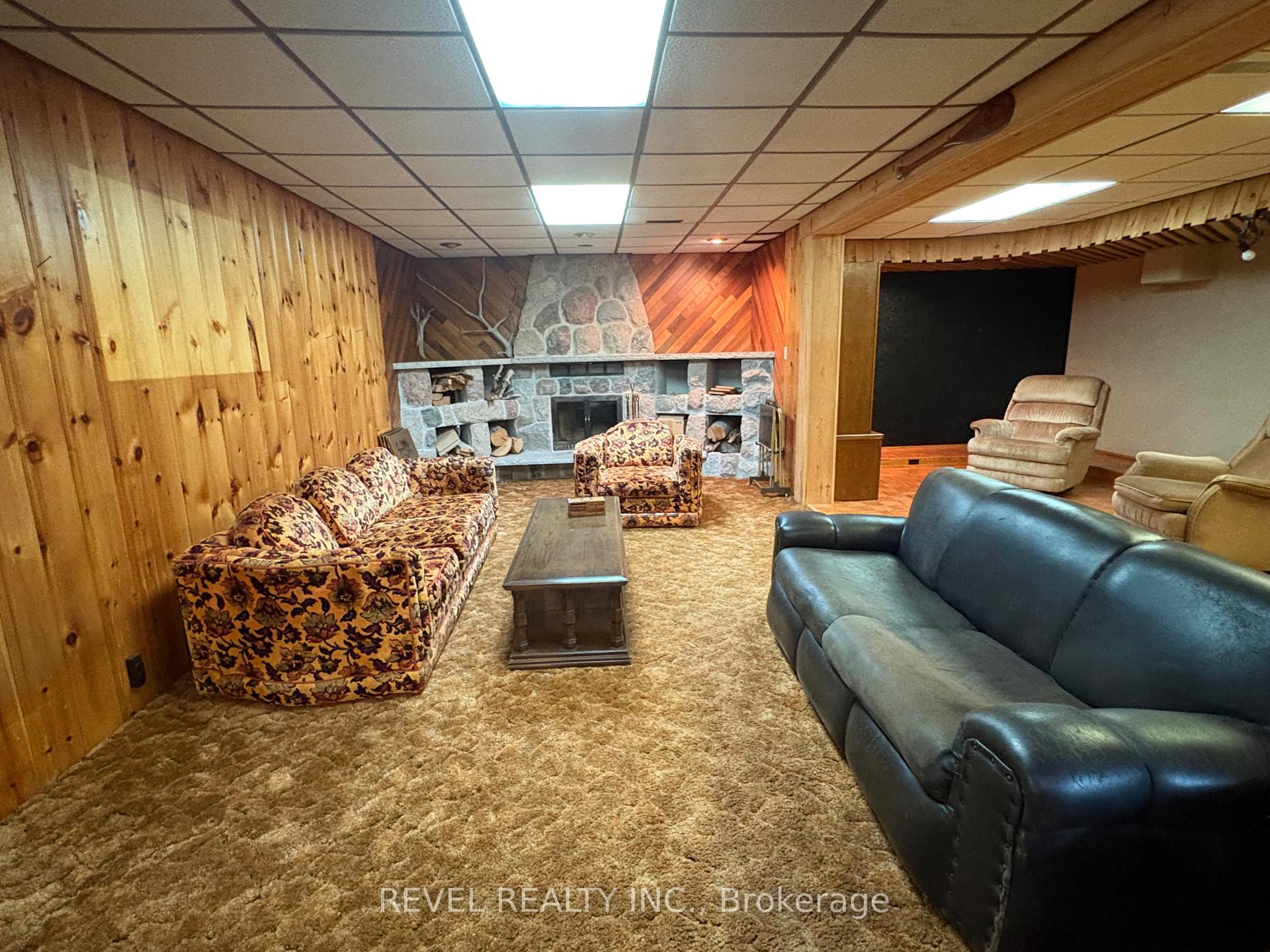 Photo 35 of 404 Thirteenth Avenue, Cochrane — HOMEH