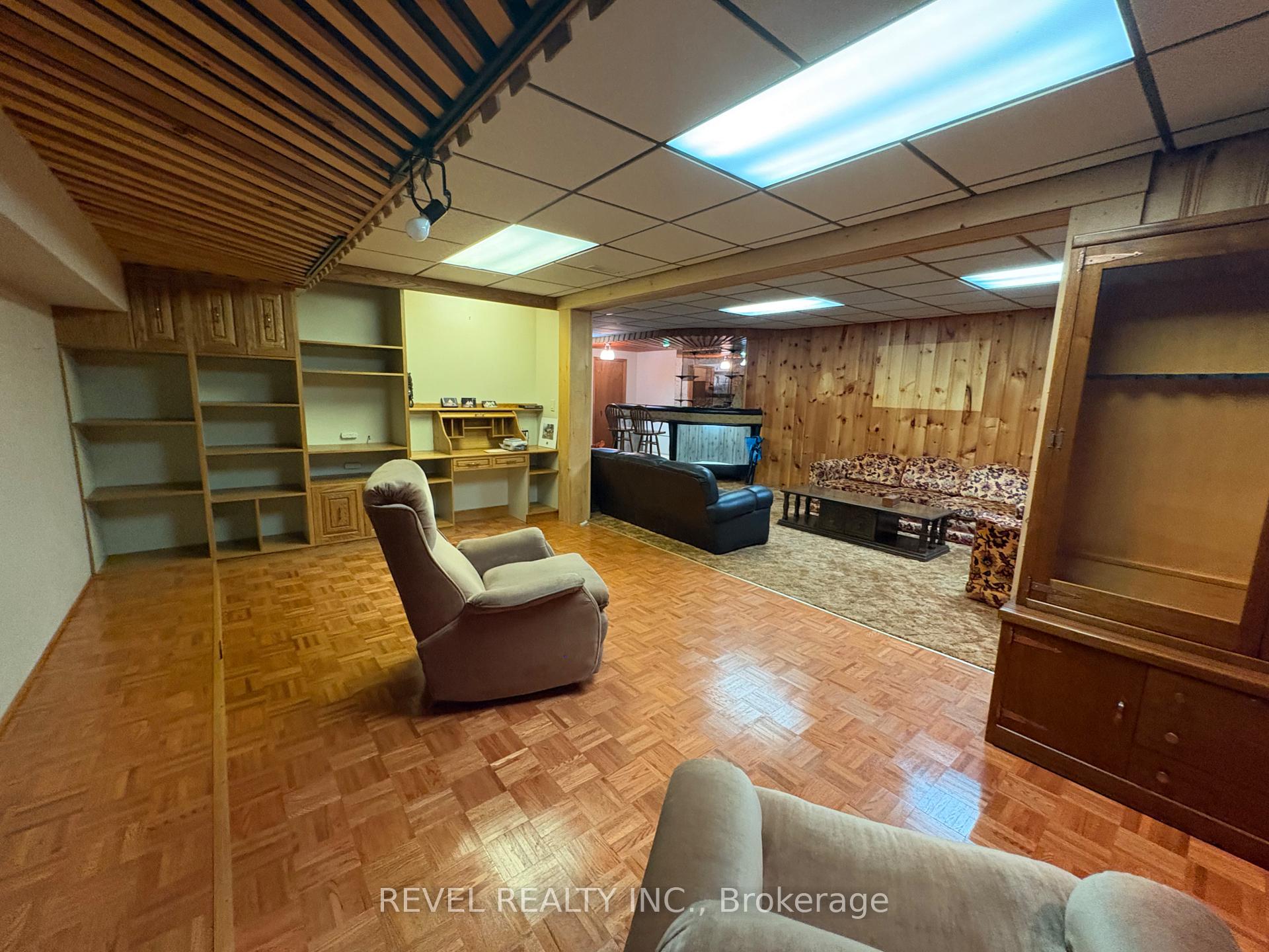 Photo 37 of 404 Thirteenth Avenue, Cochrane — HOMEH