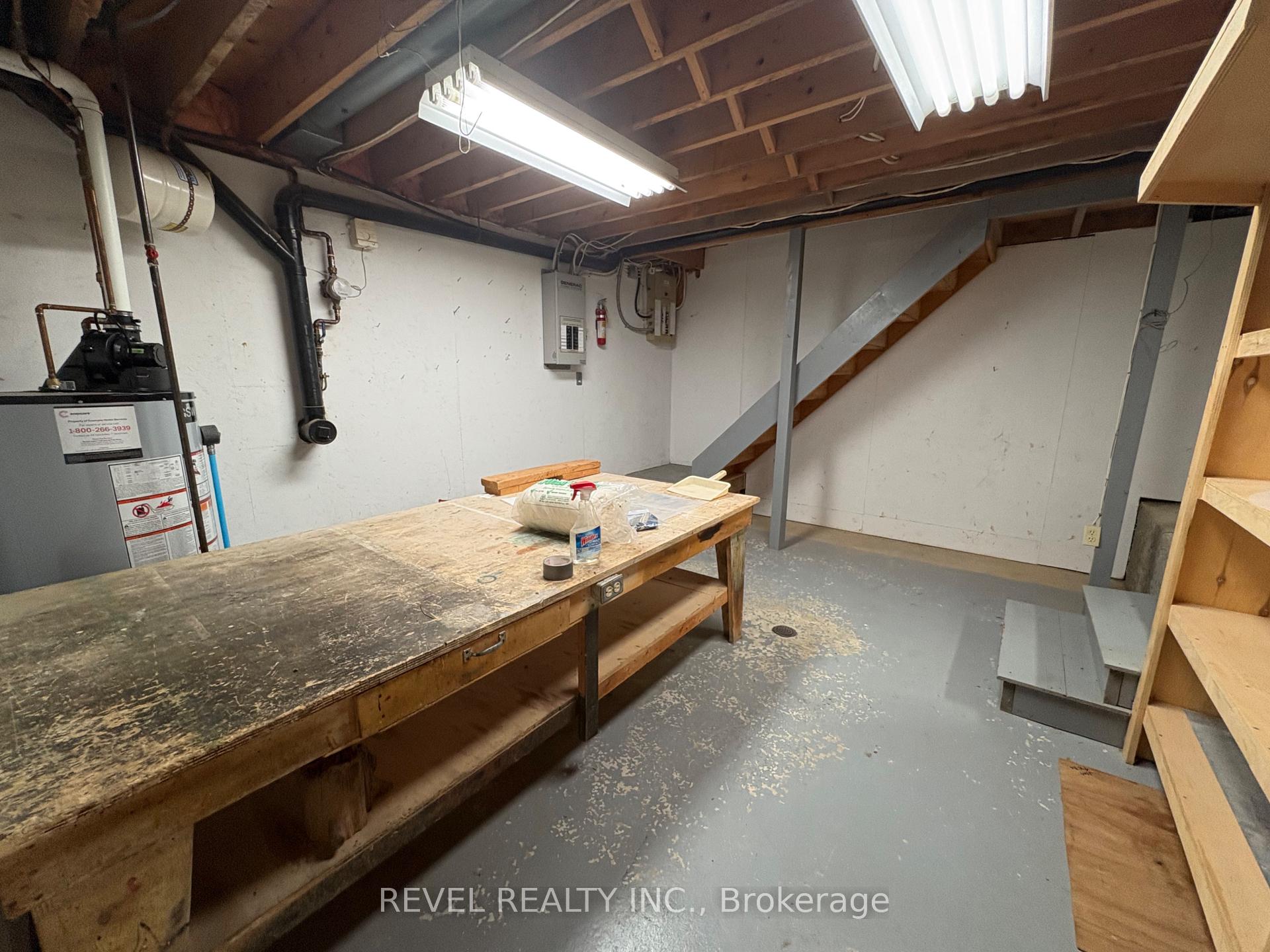 Photo 40 of 404 Thirteenth Avenue, Cochrane — HOMEH