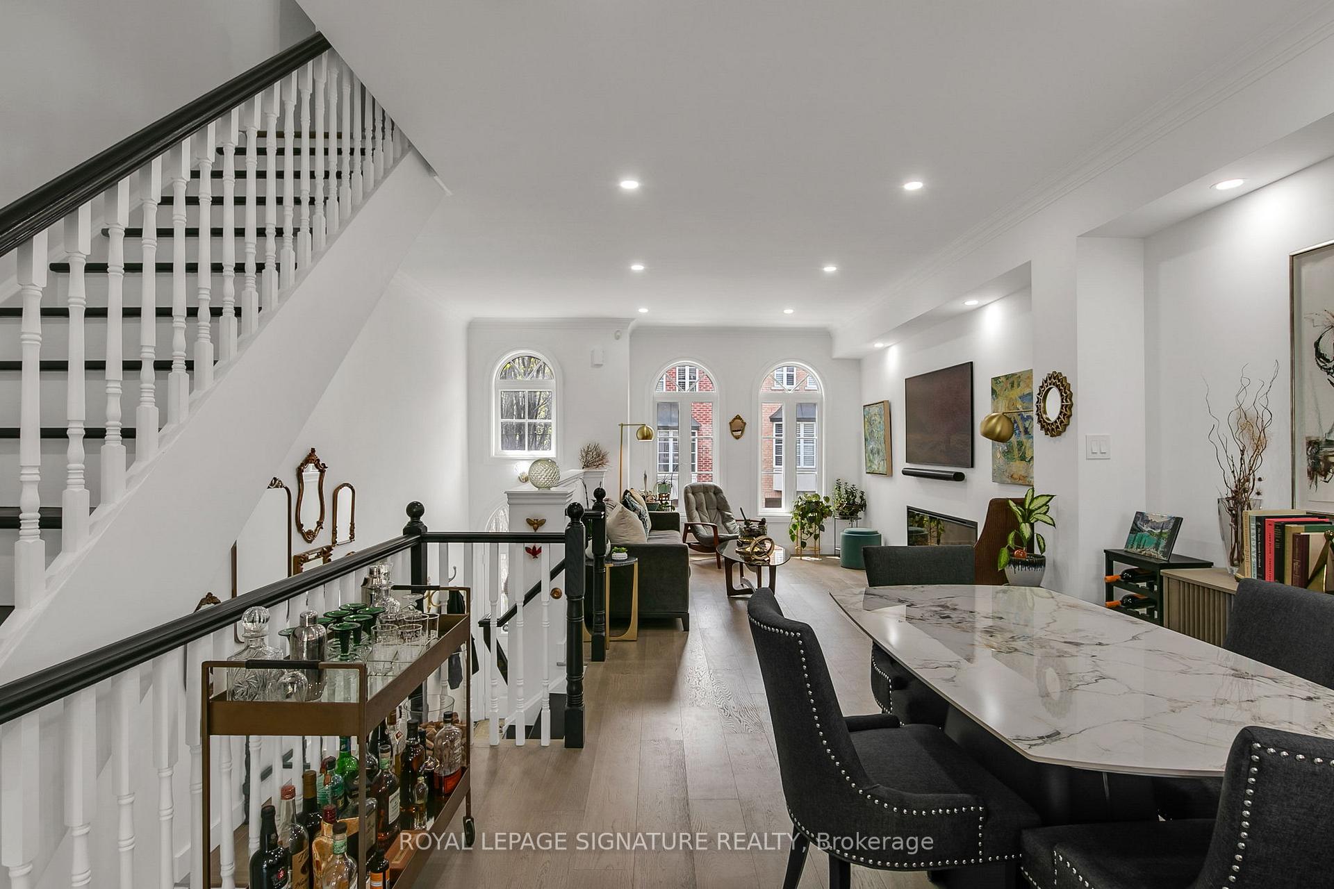 Photo 7 of 41 San Remo Terrace, Etobicoke, Mimico — HOMEH