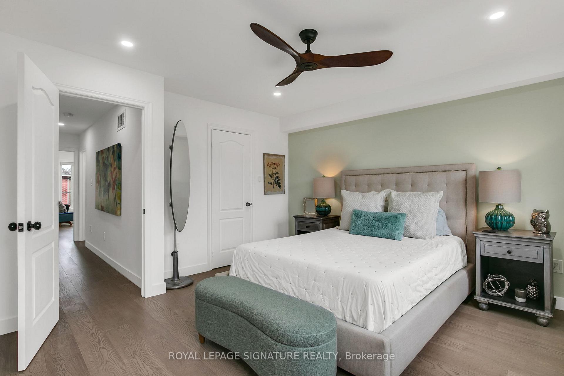 Photo 14 of 41 San Remo Terrace, Etobicoke, Mimico — HOMEH