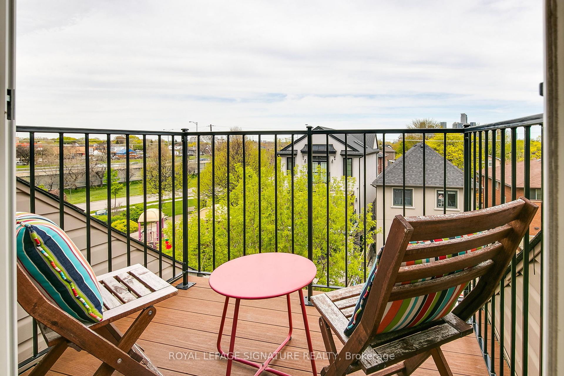 Photo 24 of 41 San Remo Terrace, Etobicoke, Mimico — HOMEH