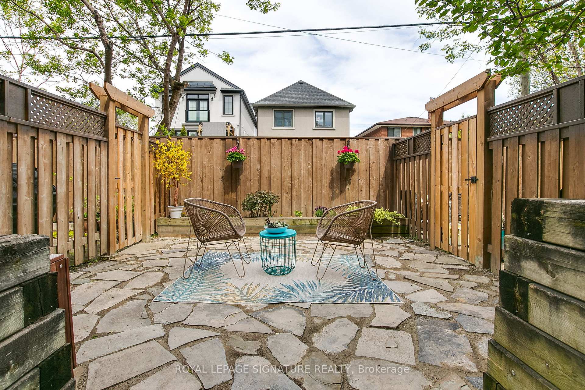 Photo 28 of 41 San Remo Terrace, Etobicoke, Mimico — HOMEH