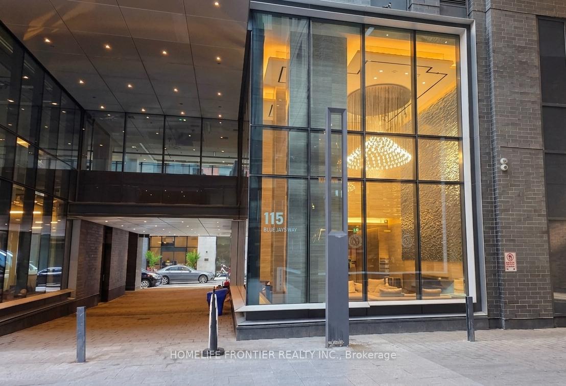 Photo 2 of Unit 619, 115 Blue Jays Way, Toronto, Waterfront Communities — HOMEH