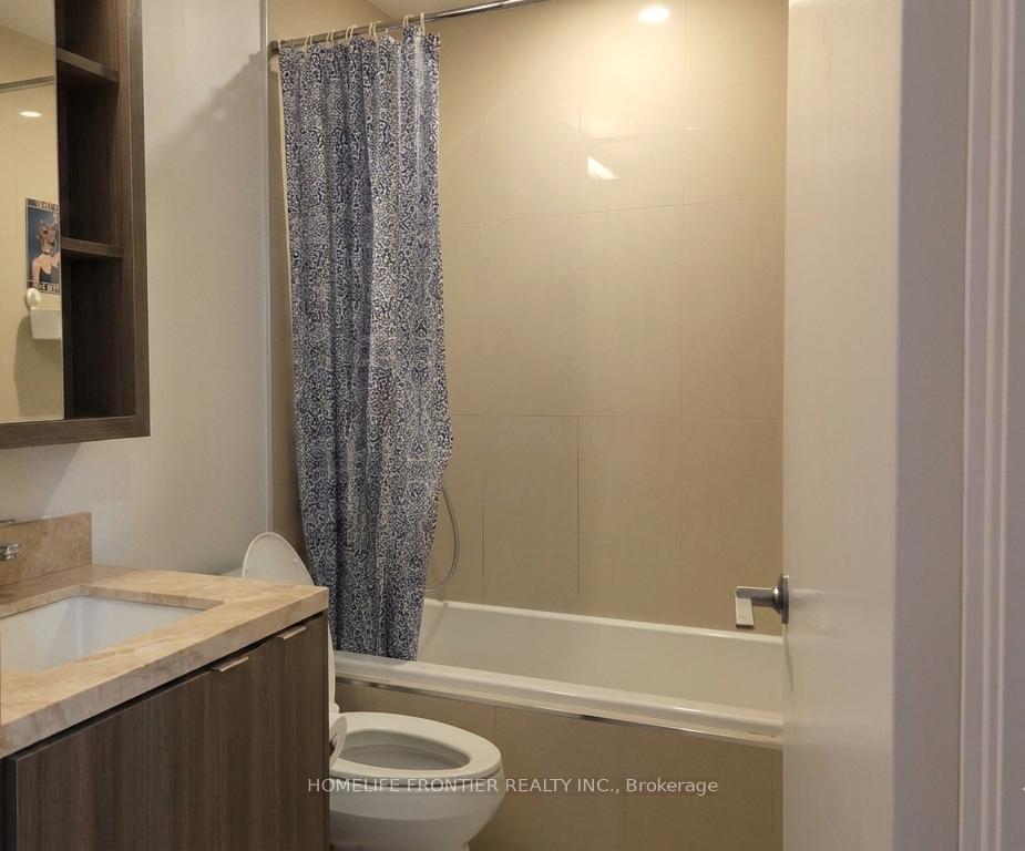 Photo 7 of Unit 619, 115 Blue Jays Way, Toronto, Waterfront Communities — HOMEH