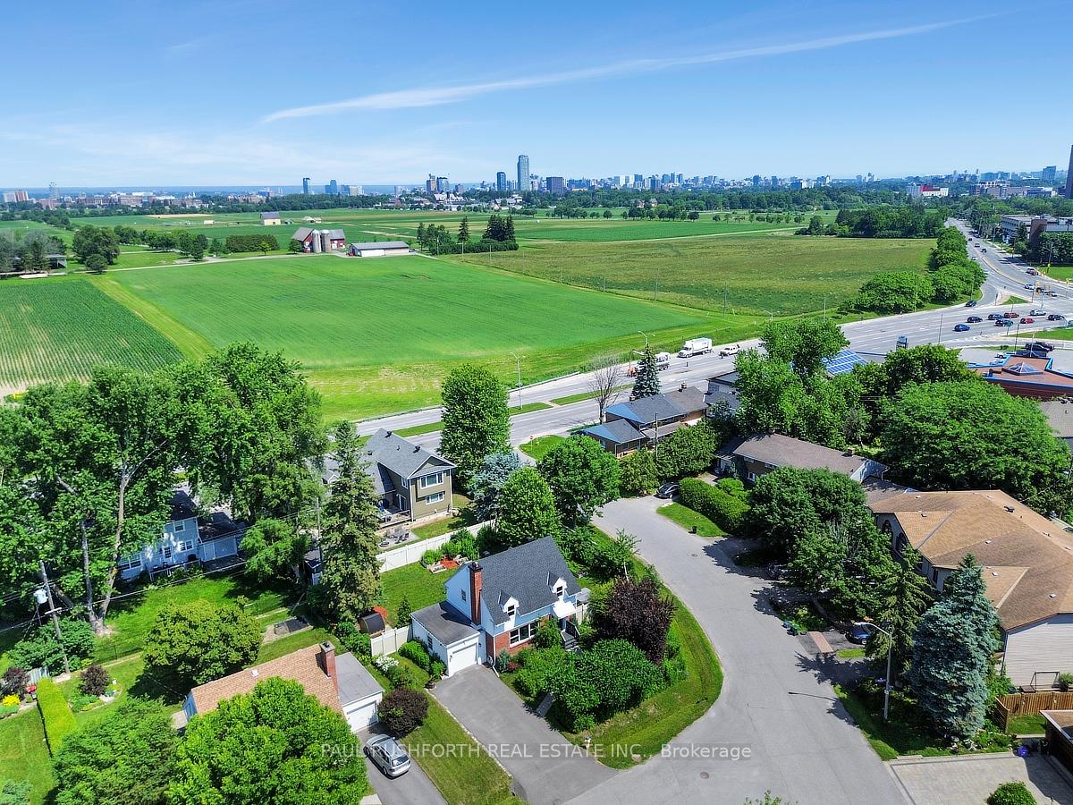 Photo 5 of 143 Wilshire Avenue, Ottawa, Courtland Park — HOMEH