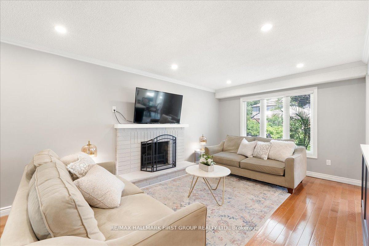 Photo 6 of 35 Rotherglen Road S, Ajax, Central West — HOMEH