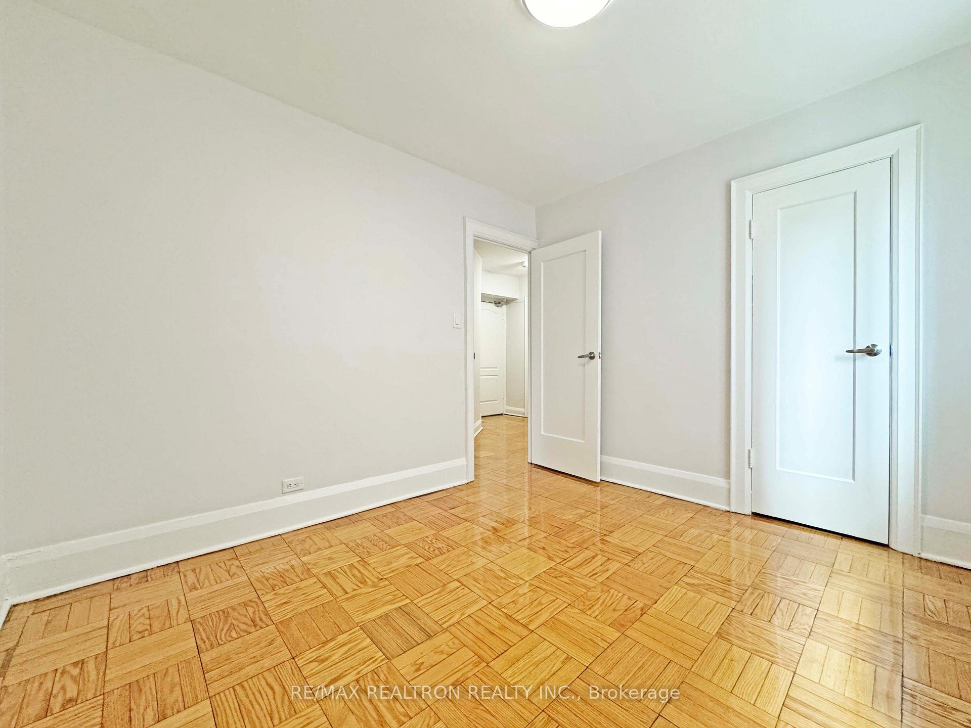 Photo 18 of Unit 320, 396 Avenue Road, Toronto, Casa Loma — HOMEH