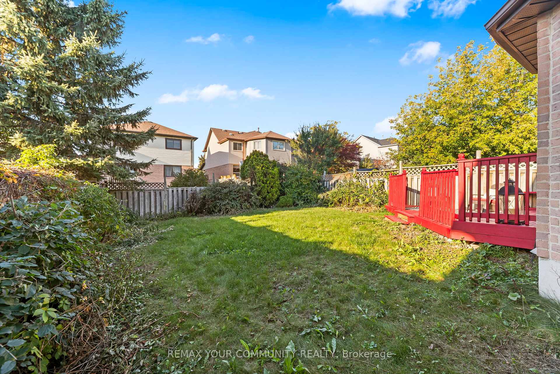 Photo 7 of 30 Chapman Drive, Ajax, Central — HOMEH