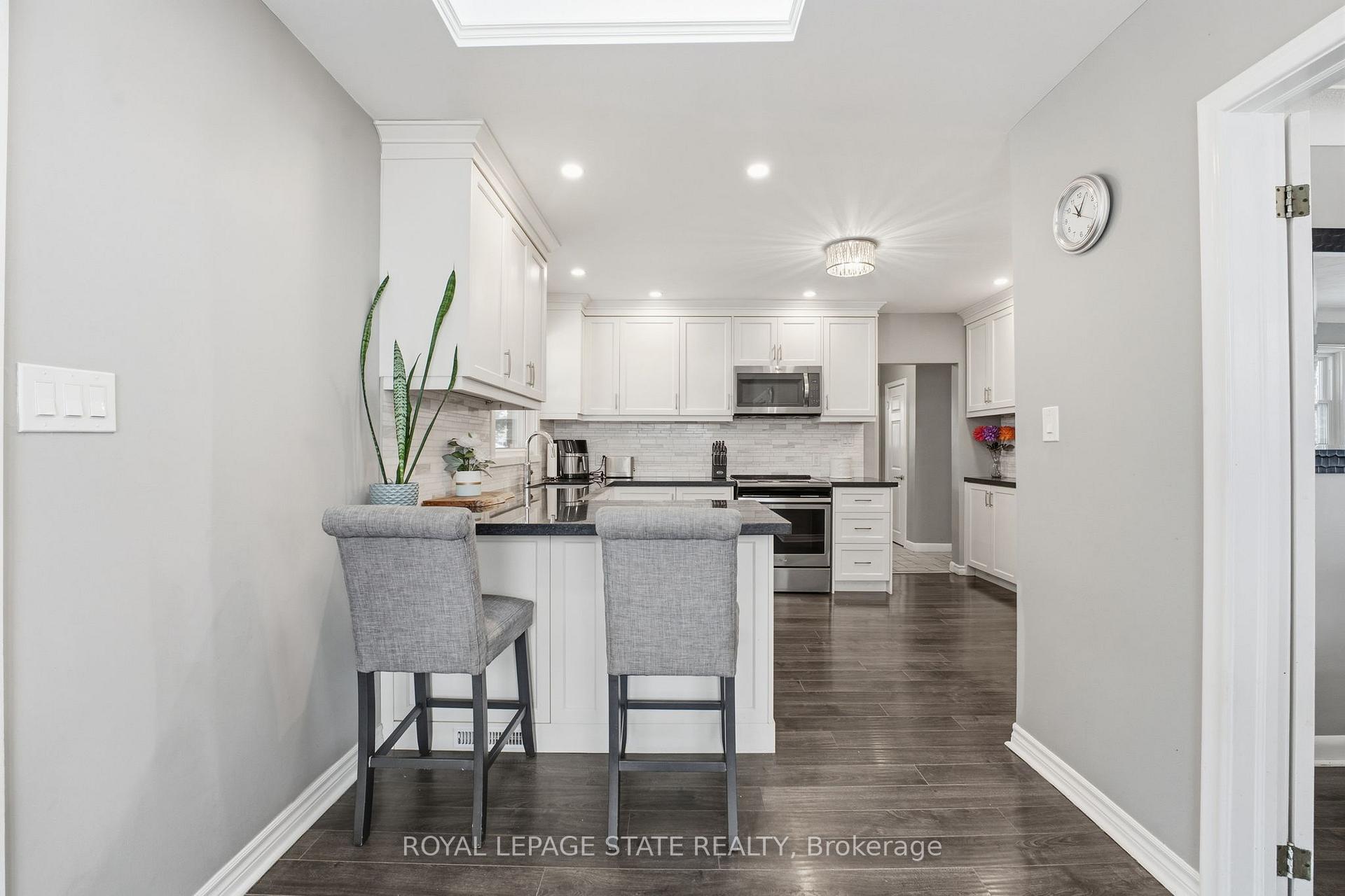 Photo 8 of 473 Mohawk Road W, Hamilton, Mountview — HOMEH