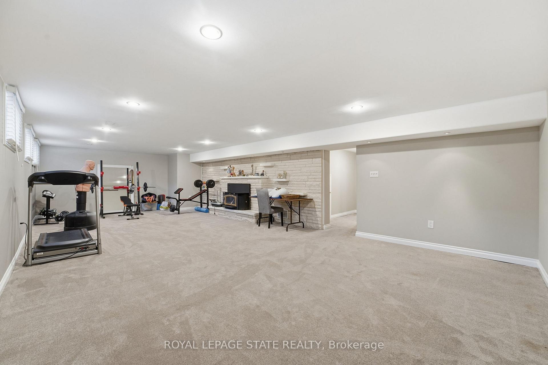 Photo 26 of 473 Mohawk Road W, Hamilton, Mountview — HOMEH