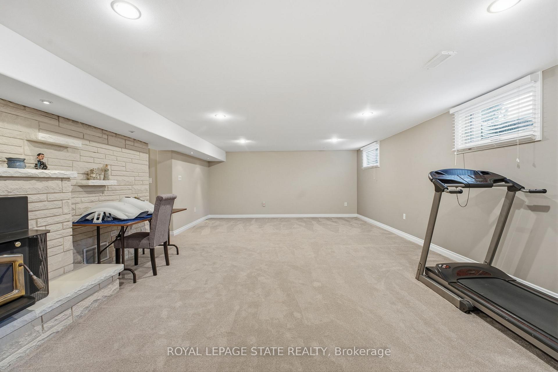 Photo 29 of 473 Mohawk Road W, Hamilton, Mountview — HOMEH