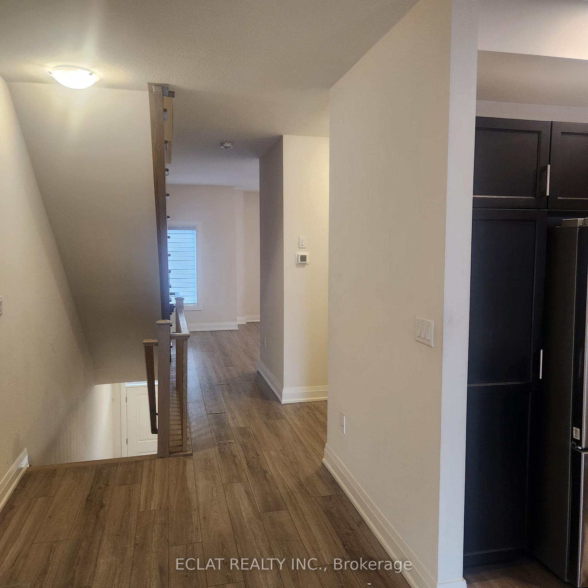Photo 13 of 3283 Homestead Drive, Hamilton, Mount Hope — HOMEH