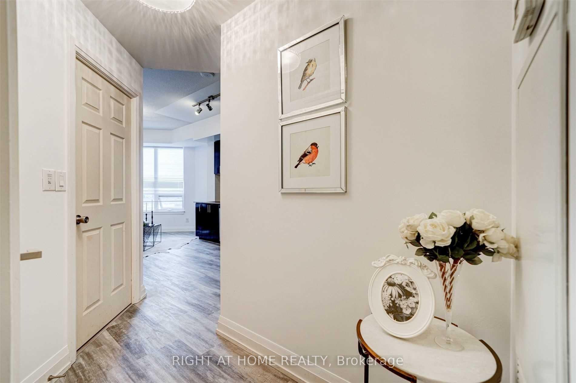 Photo 3 of Unit 511, 7171 Yonge Street, Markham, Grandview — HOMEH