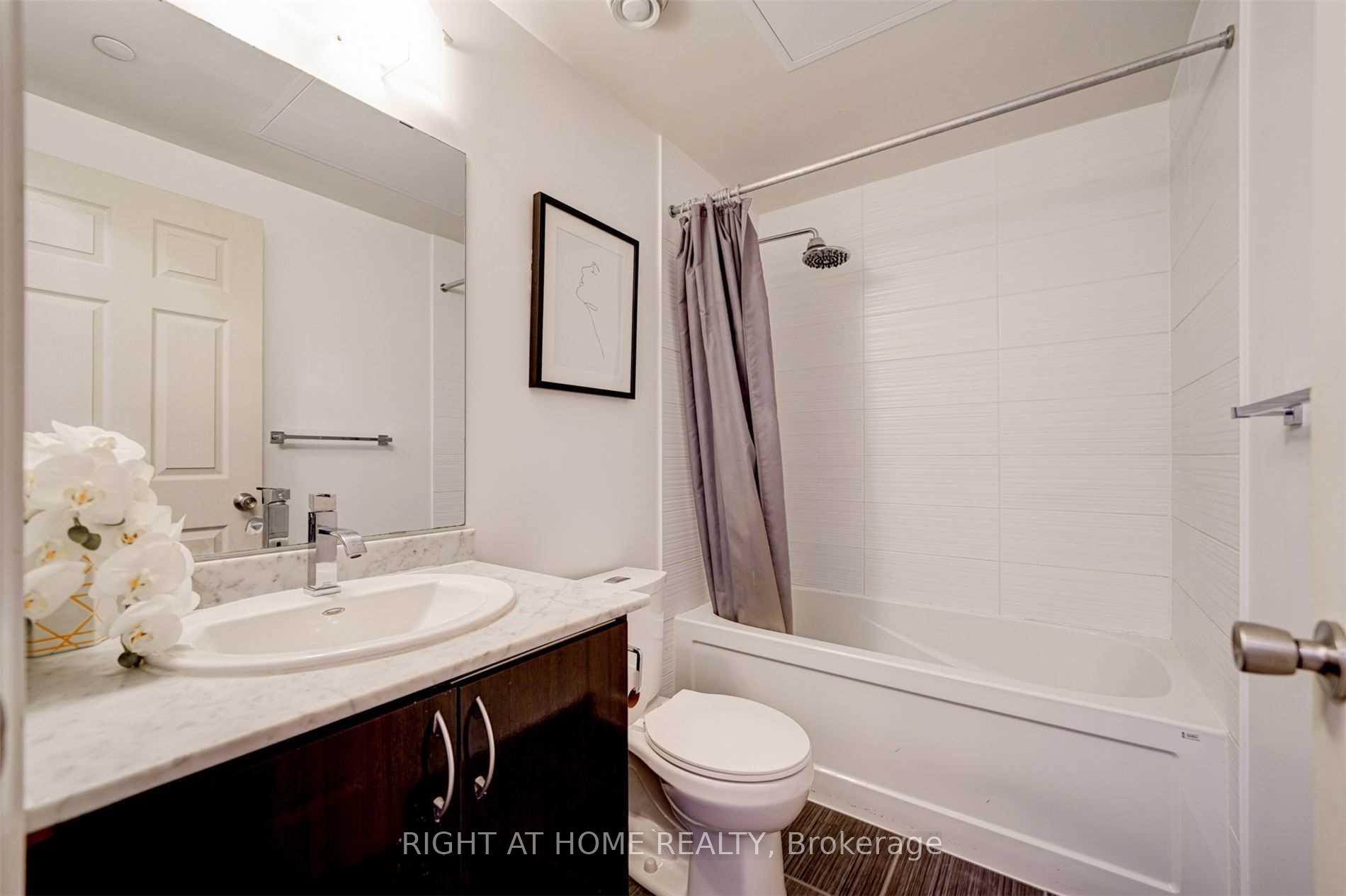 Photo 10 of Unit 511, 7171 Yonge Street, Markham, Grandview — HOMEH