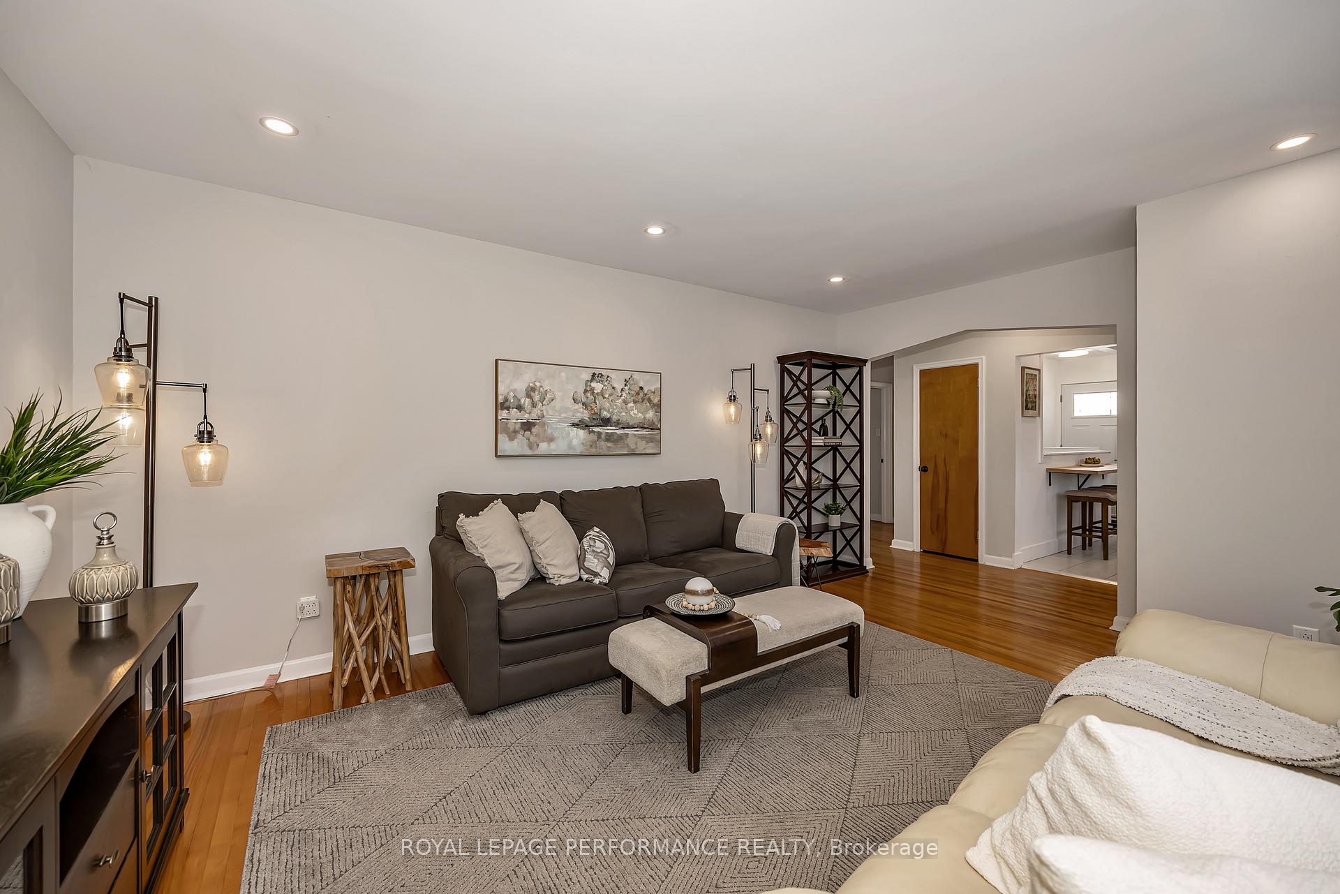Photo 7 of 1960 Othello Avenue, Ottawa, Elmvale Acres/Urbandale — HOMEH