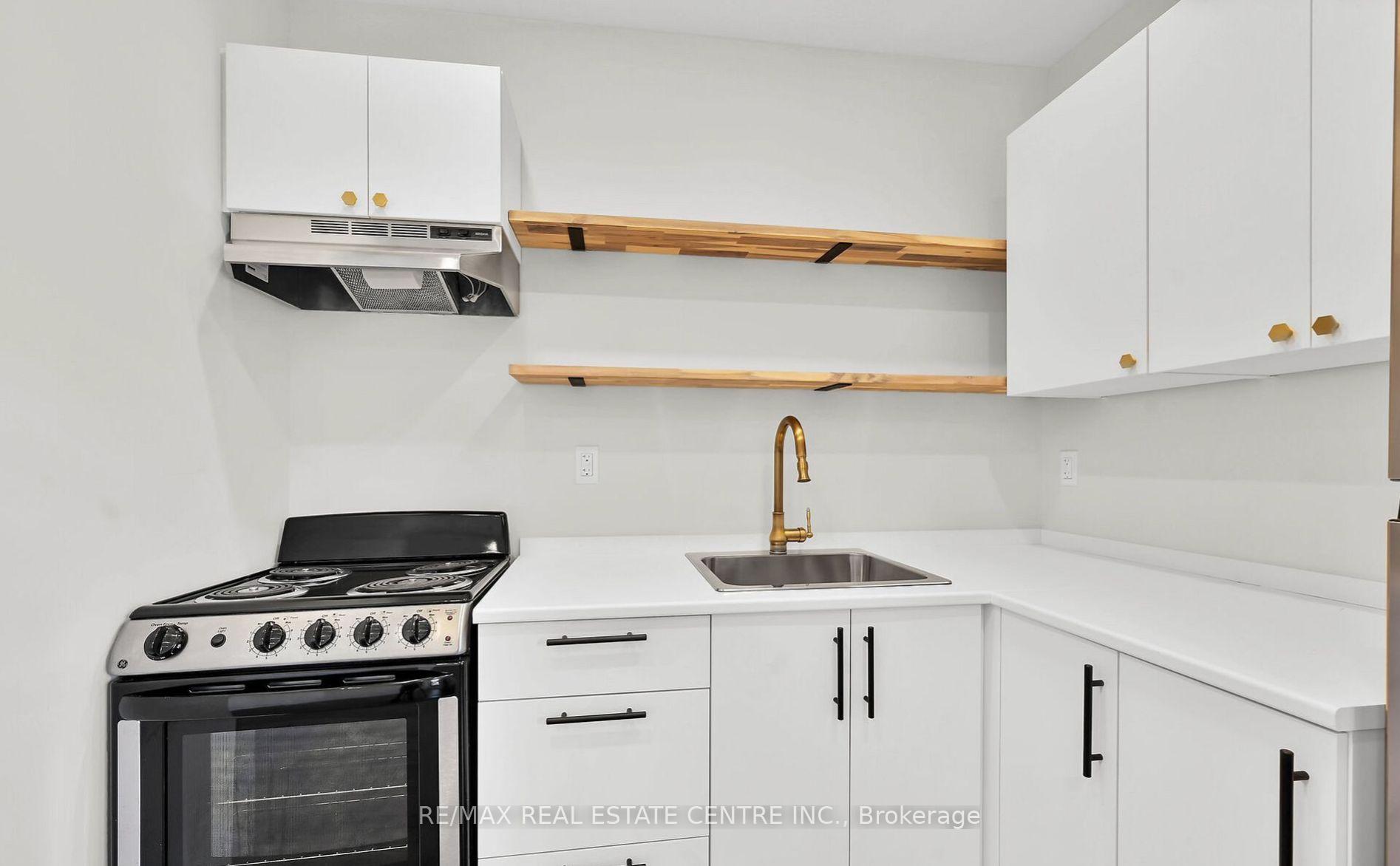 Photo 4 of 68 Kinrade Avenue, Hamilton, Gibson — HOMEH