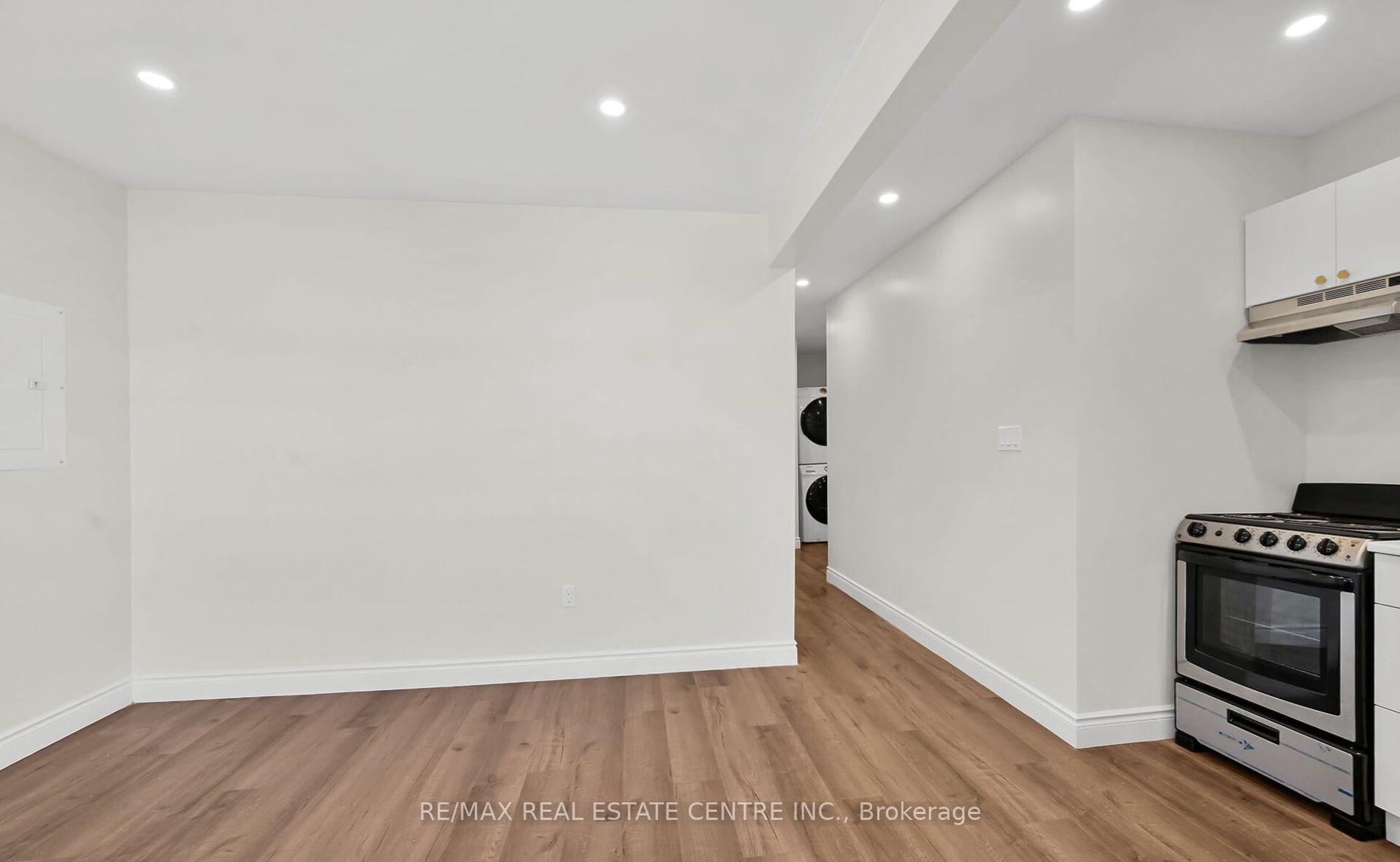 Photo 5 of 68 Kinrade Avenue, Hamilton, Gibson — HOMEH